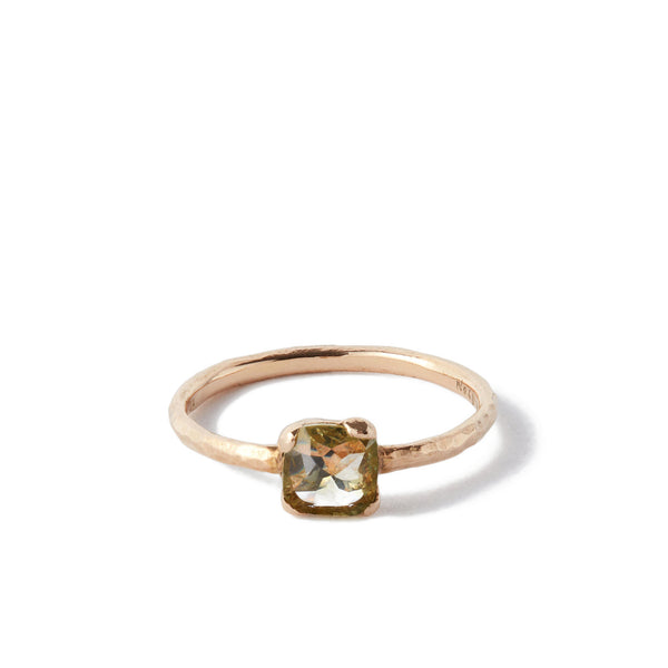 Noguchi Bijoux - Cushion Diamond Ring - (Yellow Gold)
