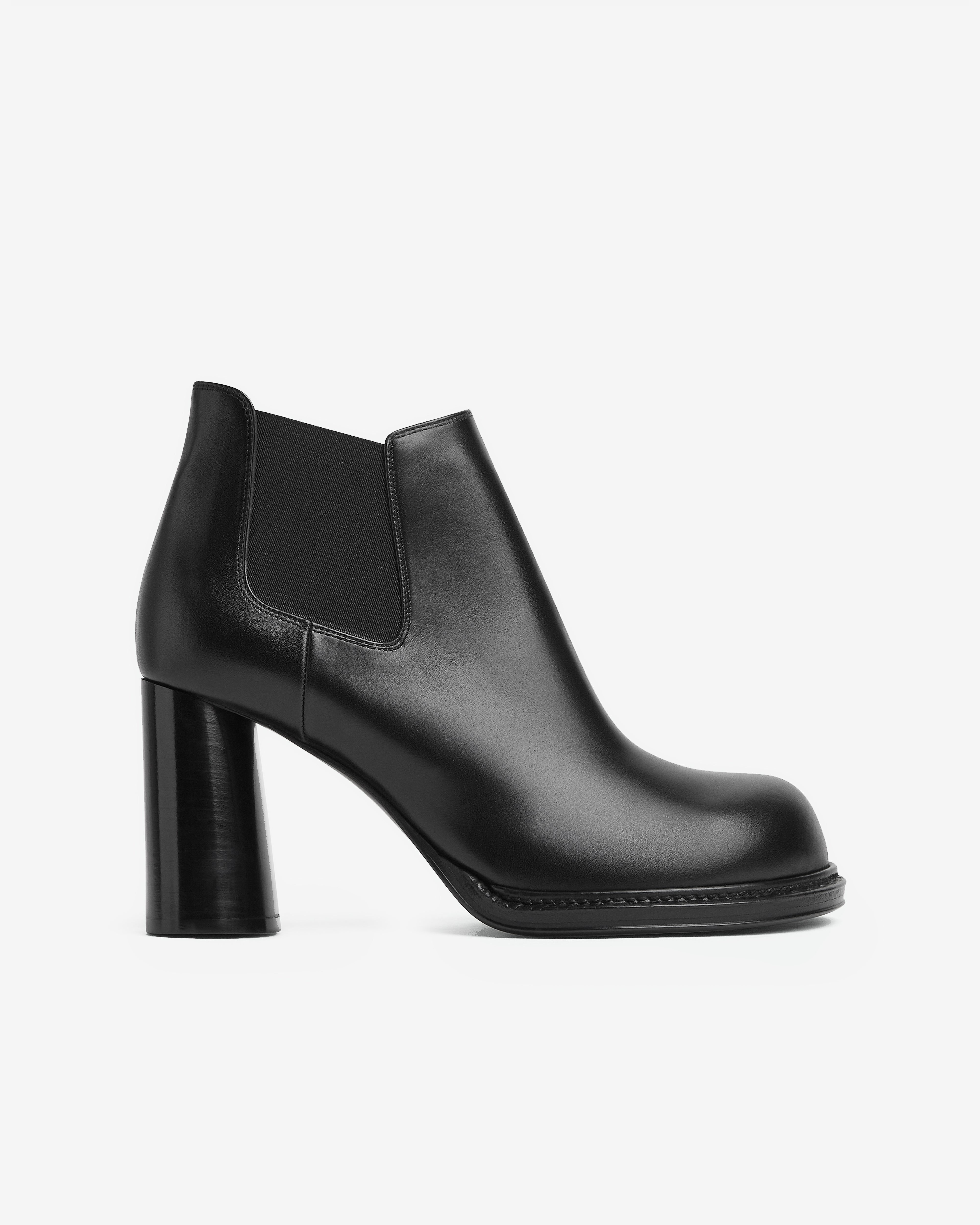 Bottega Veneta - Women's Cliff Chelsea Ankle Boot - (Black)