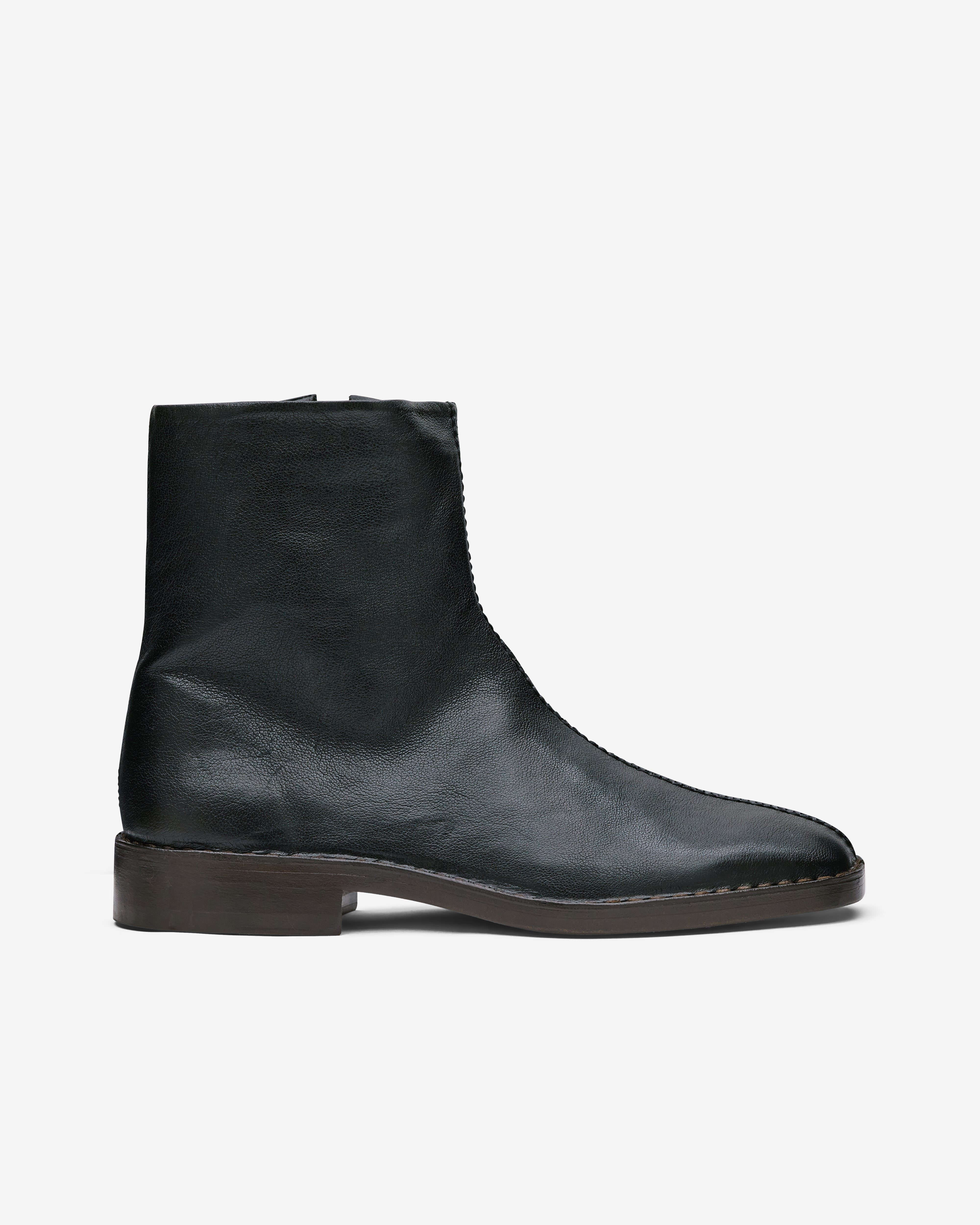 Lemaire: Women's Piped Zipped Boots (Black) | DSML E-SHOP