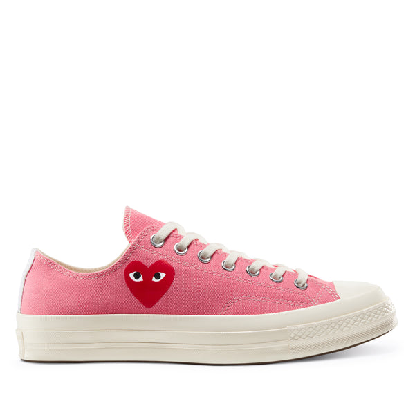 Play Converse - Red Heart Chuck ’70 Low Sneakers - (Bright Pink)