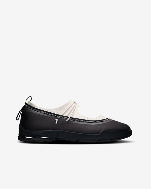 On-Running - Women's Zendaya Cloudnova Moon Mary Jane - (Black/Ivory)