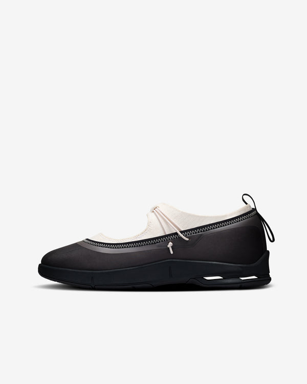 On-Running - Women's Zendaya Cloudnova Moon Mary Jane - (Black/Ivory)