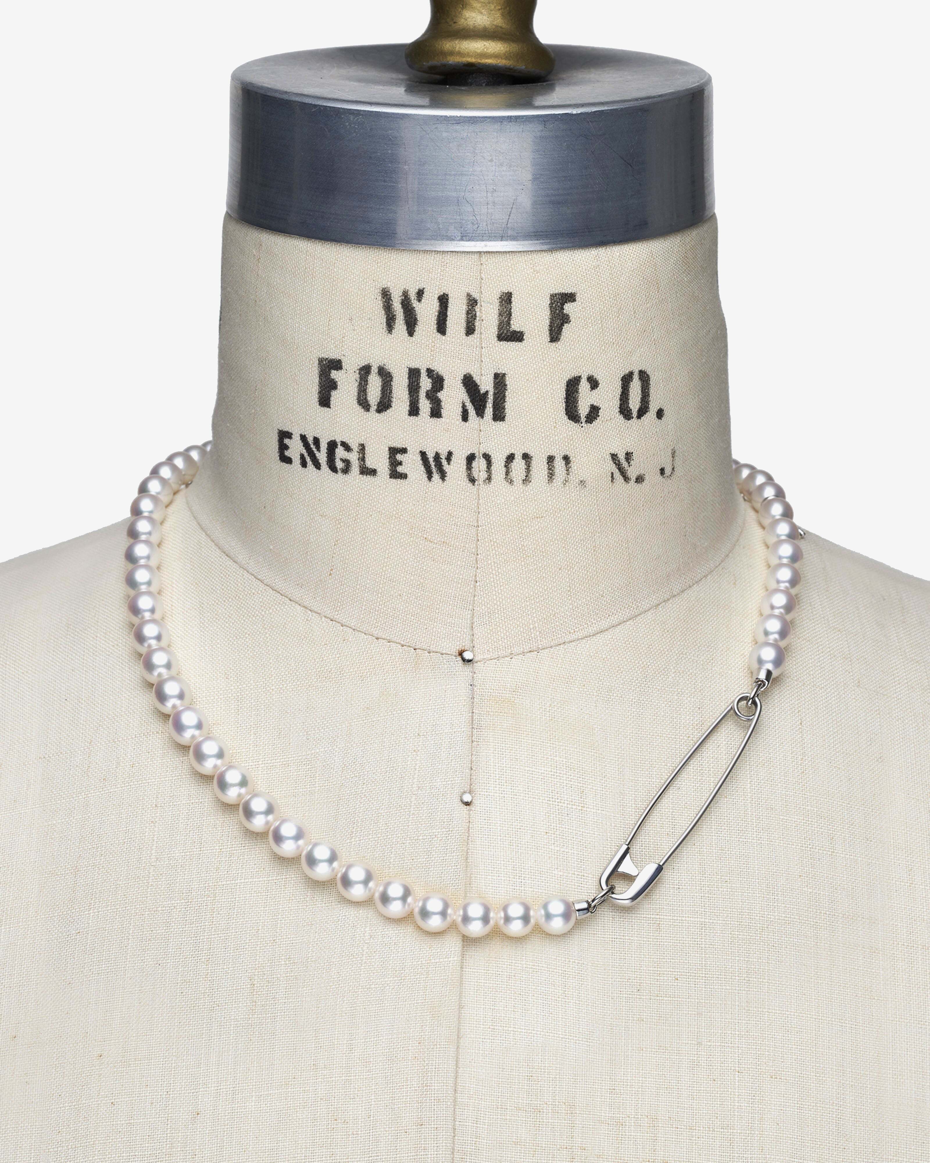 Comme des Garçons: Mikimoto Safety Pin Necklace (Silver) | Dover