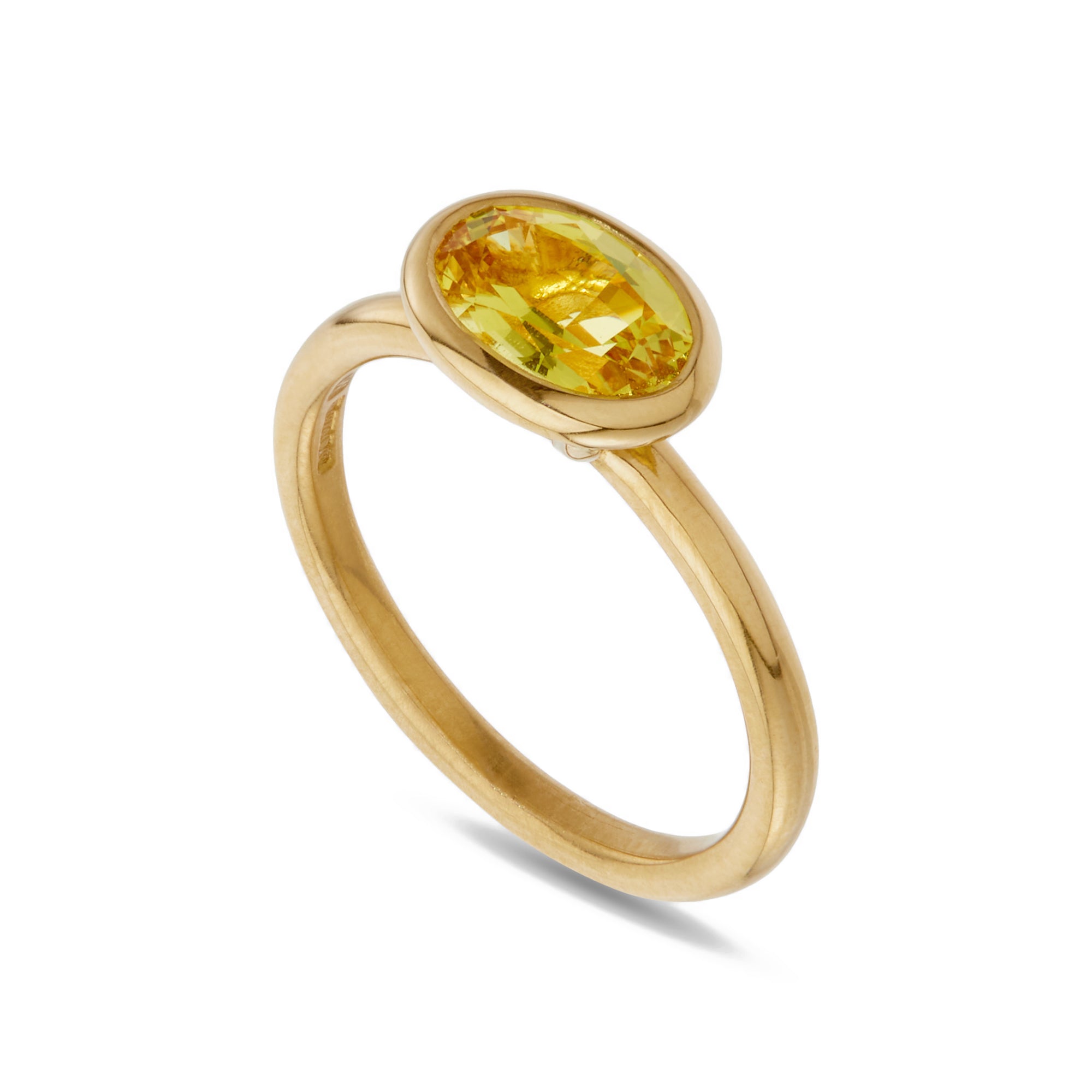 William Welstead - Yellow Sapphire Oval Ring view 2