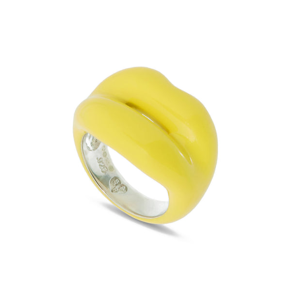 Solange - Hotlips Ring in Pastel Yellow