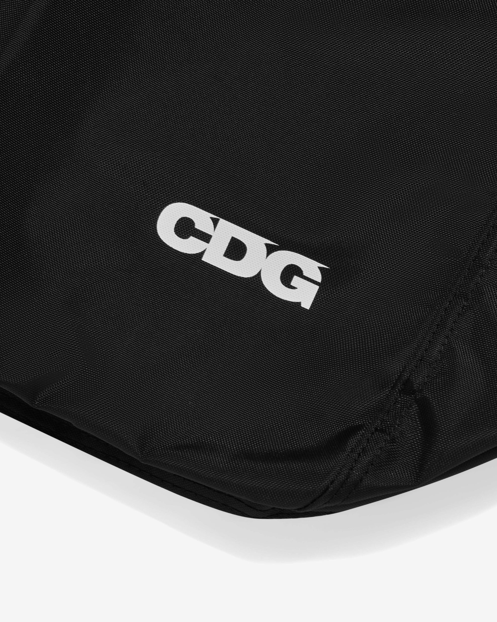 CDG - Shoulder Bag - (Black) view 4