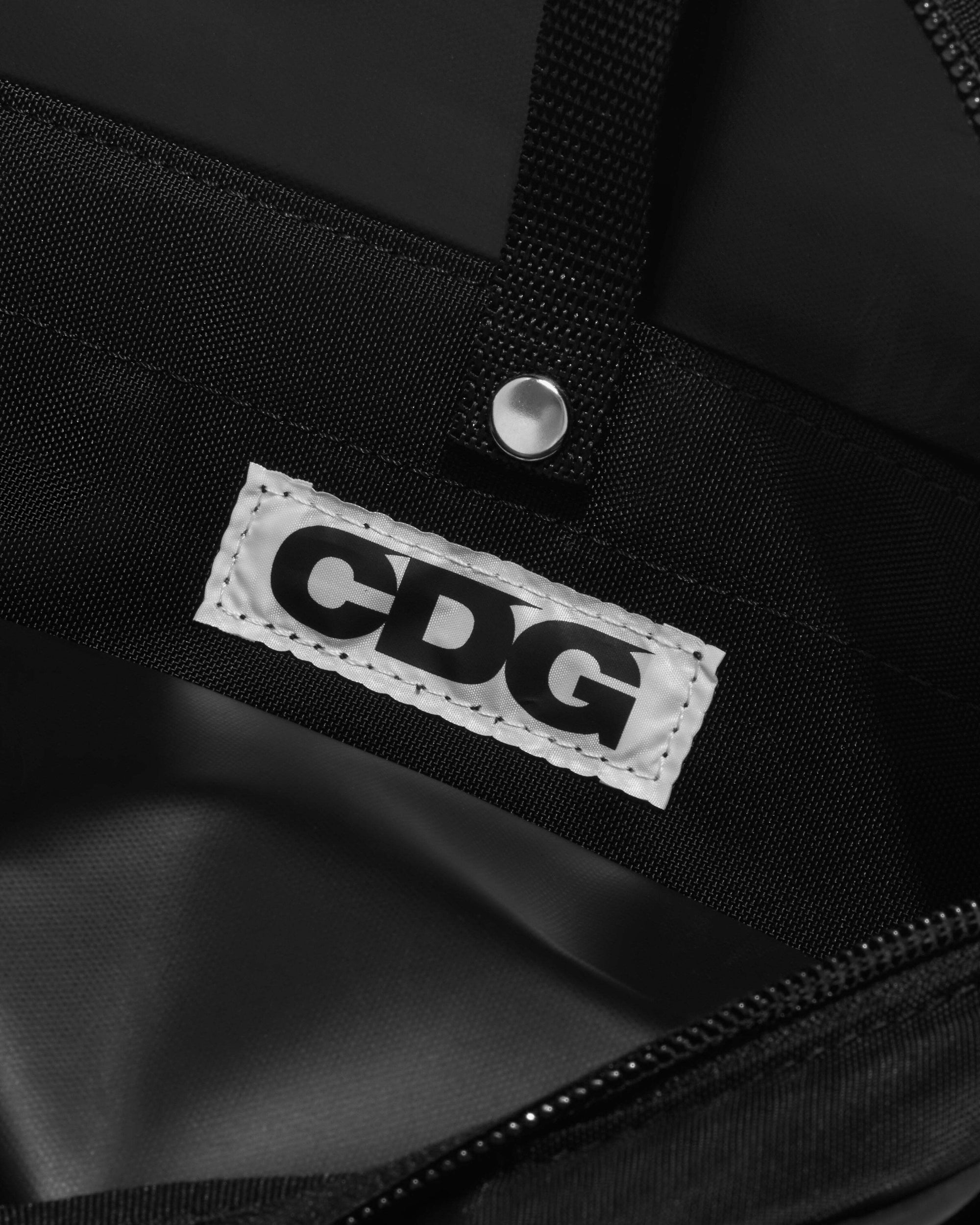 CDG - Large Shoulder Bag - (Black) view 4