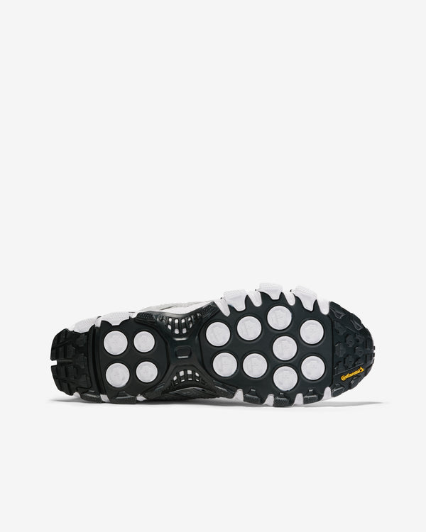 Adidas - Men’s Adistar Raven - (Core Black/Tech Silver)