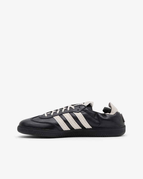 ADIDAS_16000006282534_5976