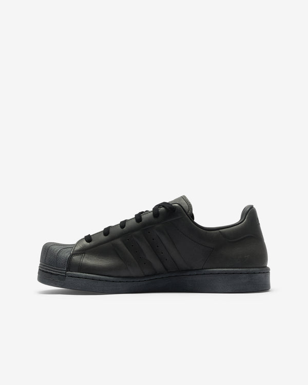 Adidas - Men's AVAVAV Superstar Shoes - (Carbon)