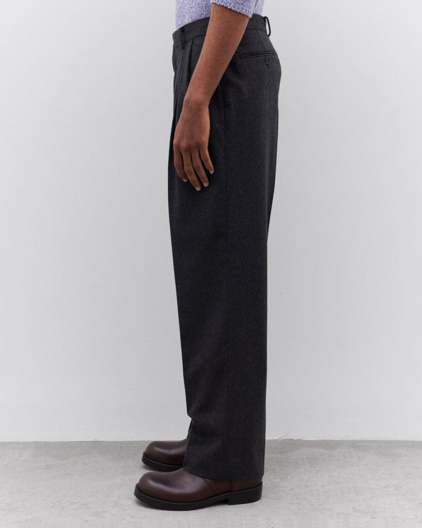 Auralee - Men’s Cashmere Moleskin Two-Tuck Slacks - (Charcoal)