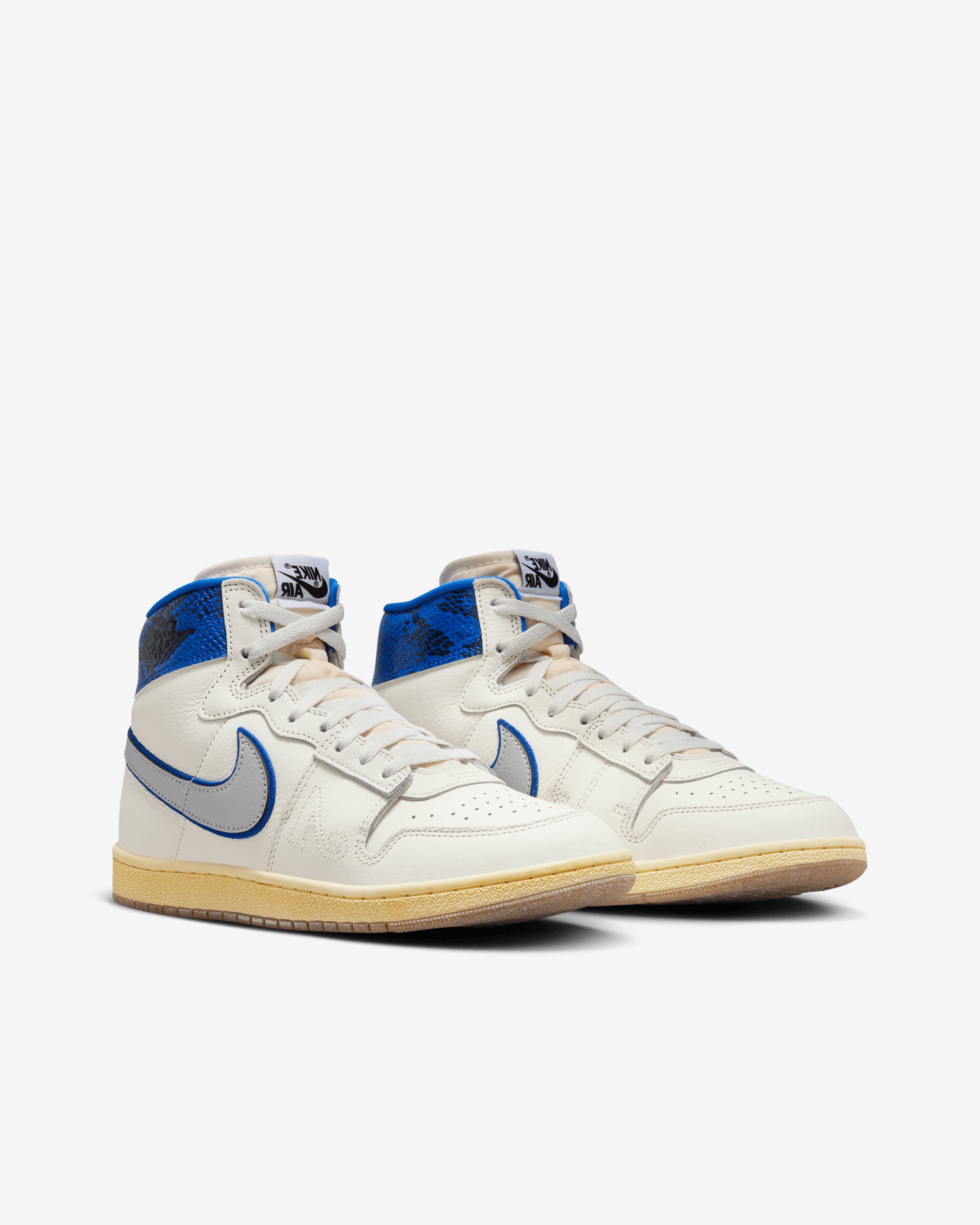 Nike: AWAKE NY Men's Jordan Air Ship PE SP (Game Royal Nike: AWAKE NY Men's Jordan Air Ship PE SP (Game Royal