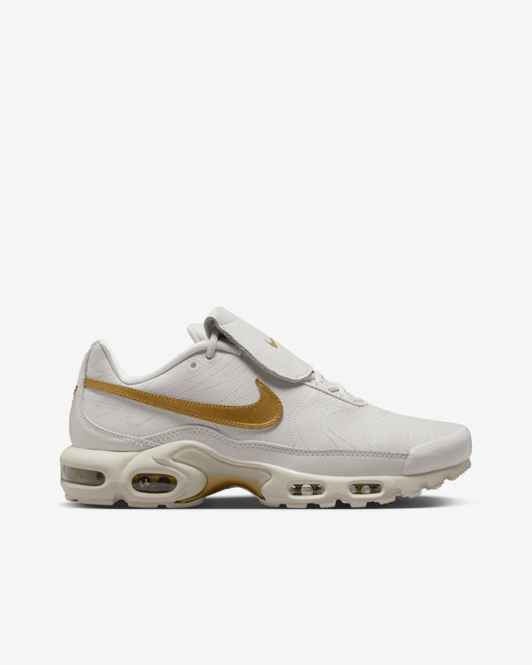 Nike - Men's Air Max Plus TNPO - (Phantom/Gold HV2541-001)