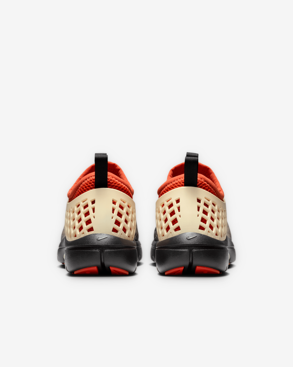 Nike - Men's Rejuven8 Run - (Black/Rust)