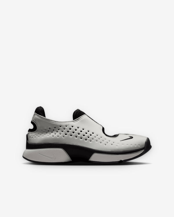 Nike - Women's Nike Rift 2 - (Metallic Silver)