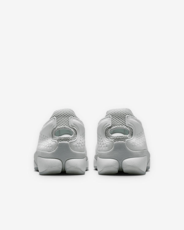 Nike - Women's Rift 2 - (Summit White)