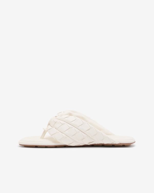 Bottega Veneta  - Women's Salsa Flat Thong - (Alabaster)