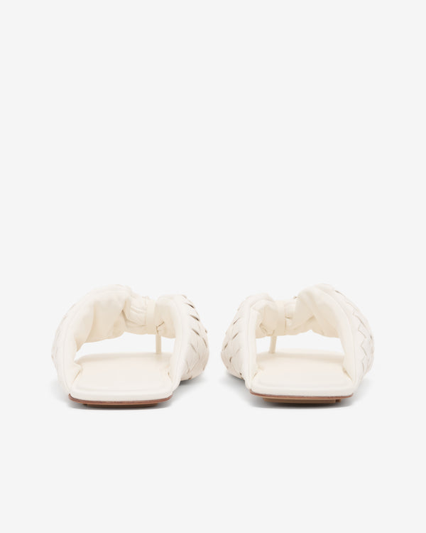 Bottega Veneta  - Women's Salsa Flat Thong - (Alabaster)