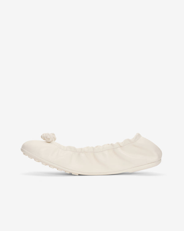 Bottega Veneta  - Women's Fantasmina Ballerina - (Alabaster)