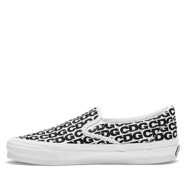 CDG - Vans Slip-On - (White)