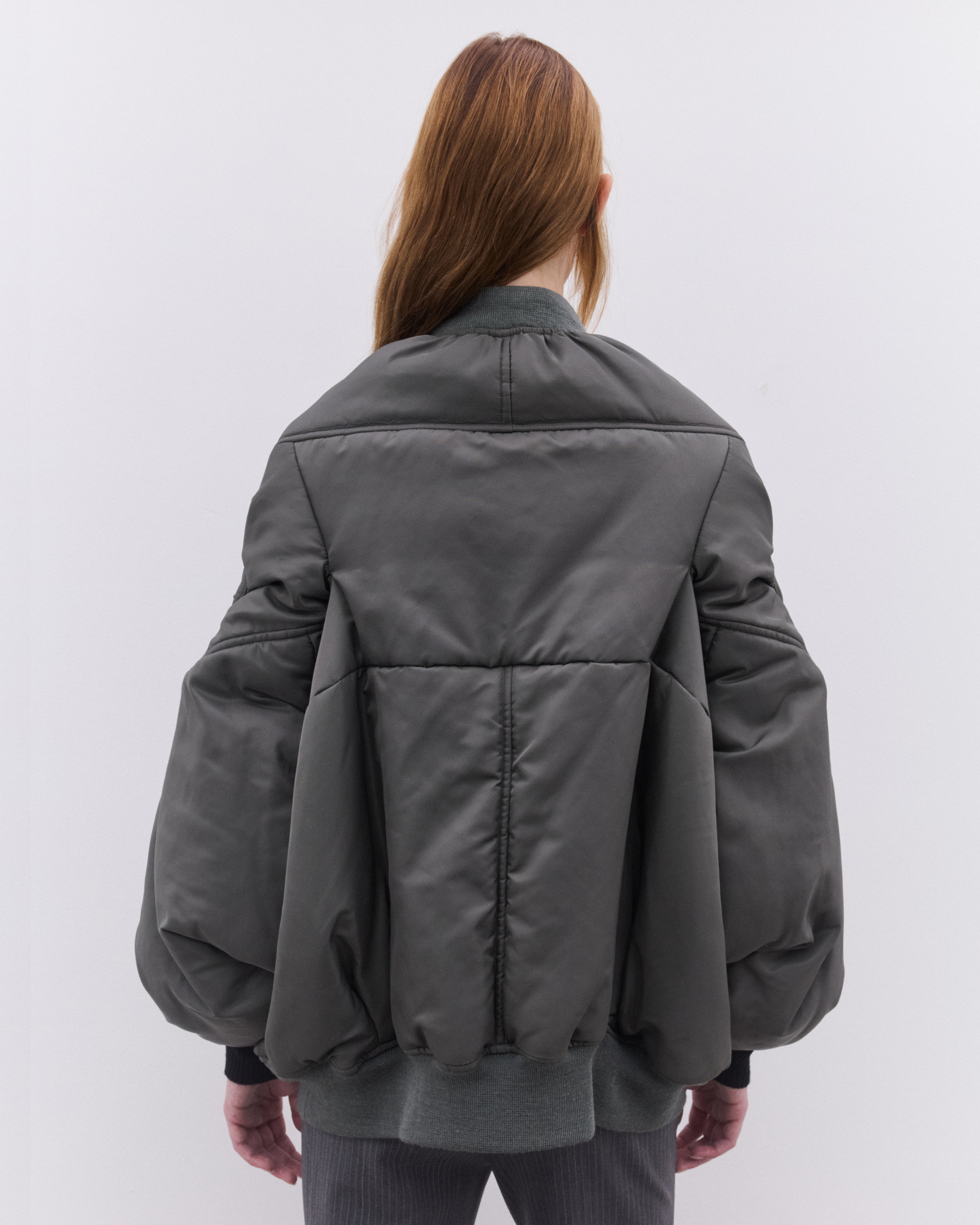 カナダ Junya Watanabe: Women's Oversized Bomber Jacket (Khaki