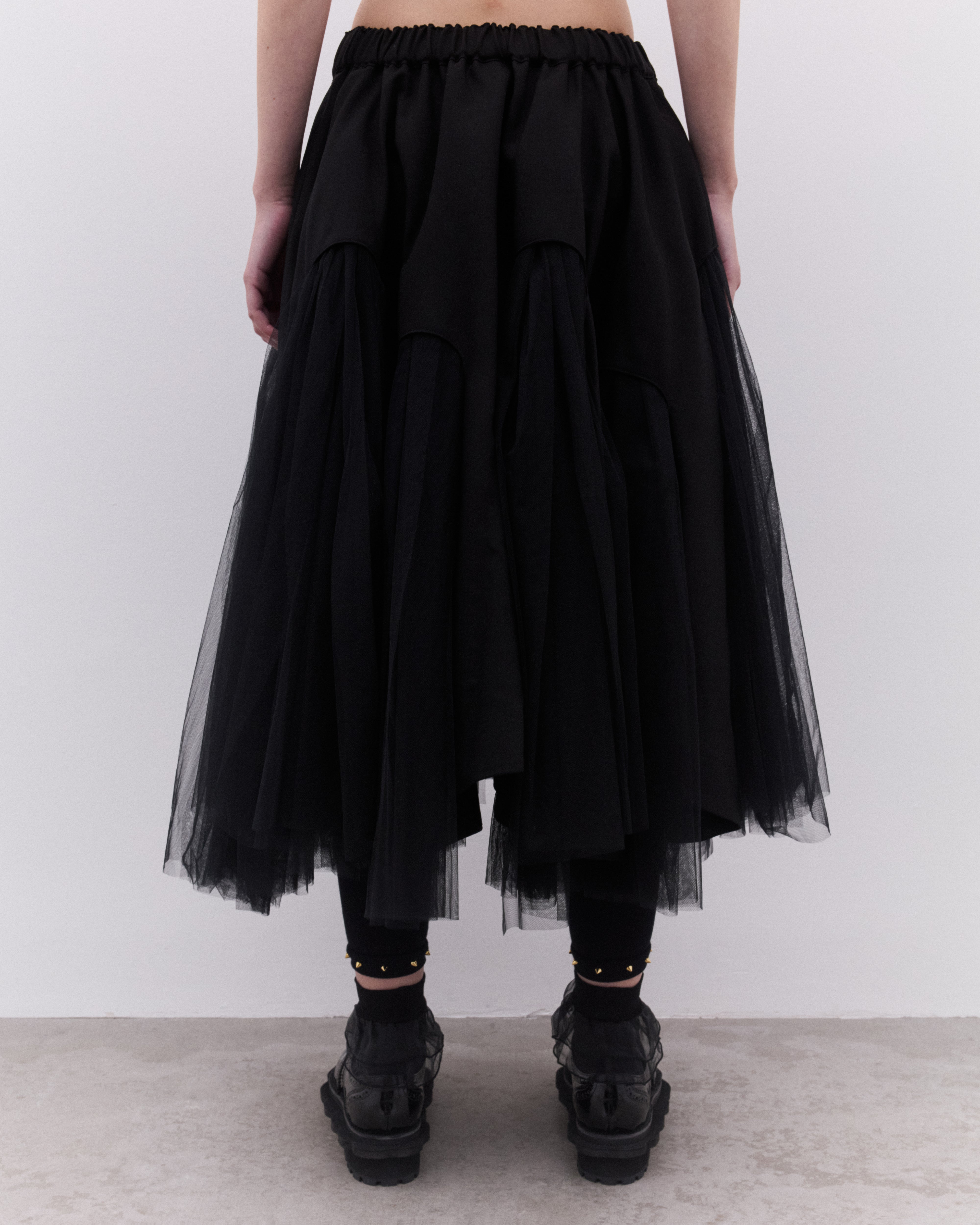 Noir Kei Ninomiya: Women's Netted Skirt (Black) | Dover Street