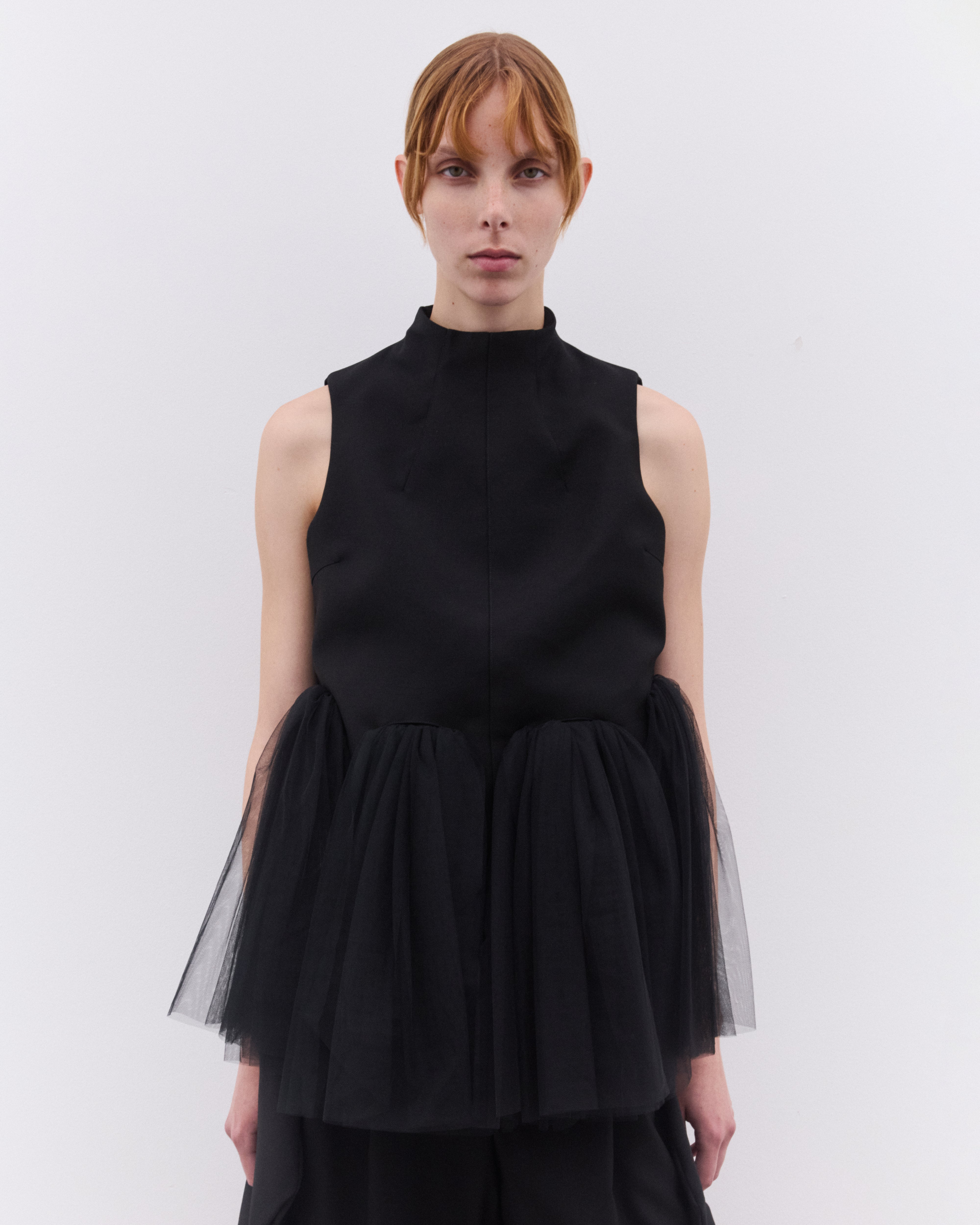 Noir Kei Ninomiya: Women's Tulle Trim Top (Black) | DSML E-SHOP