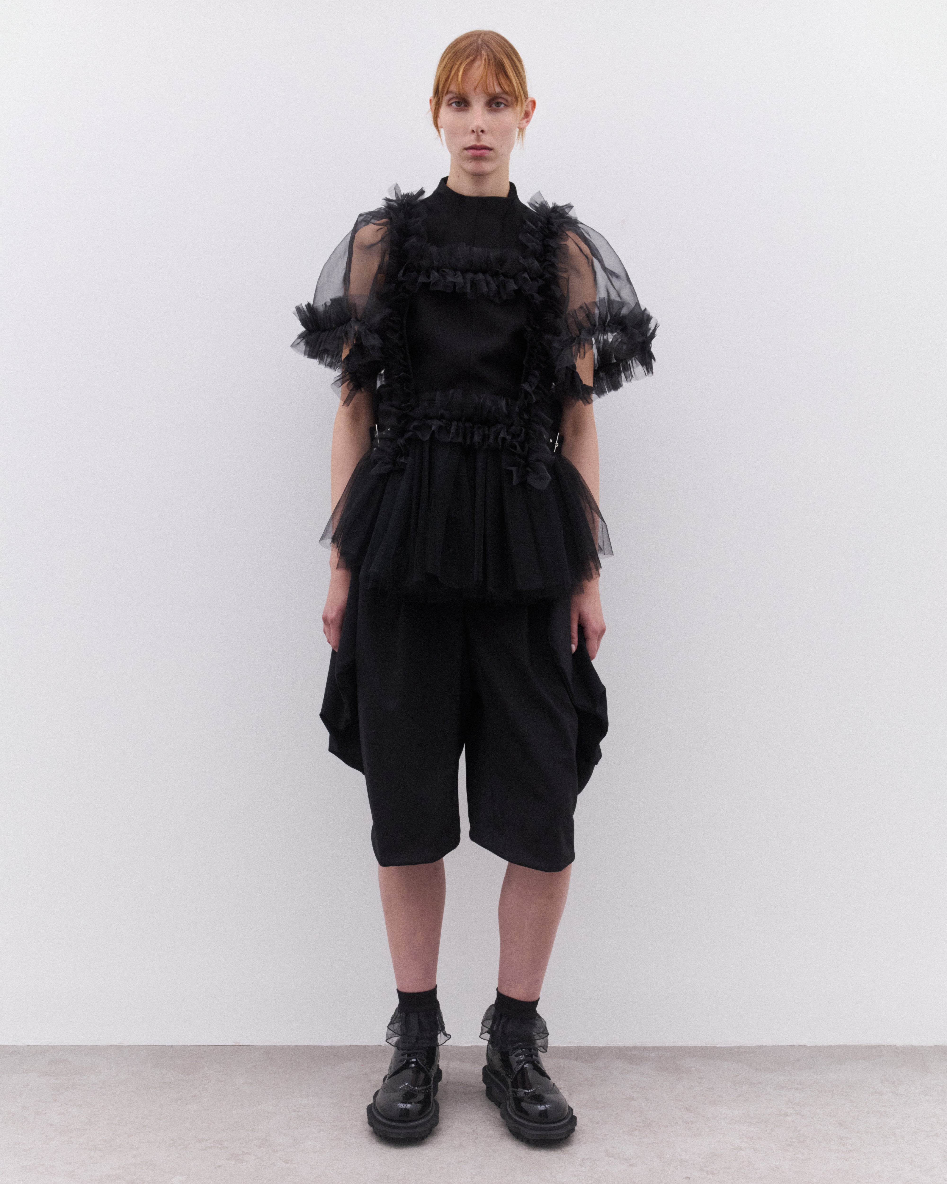 Noir Kei Ninomiya: Women's Tulle Trim Top (Black) | DSML E-SHOP