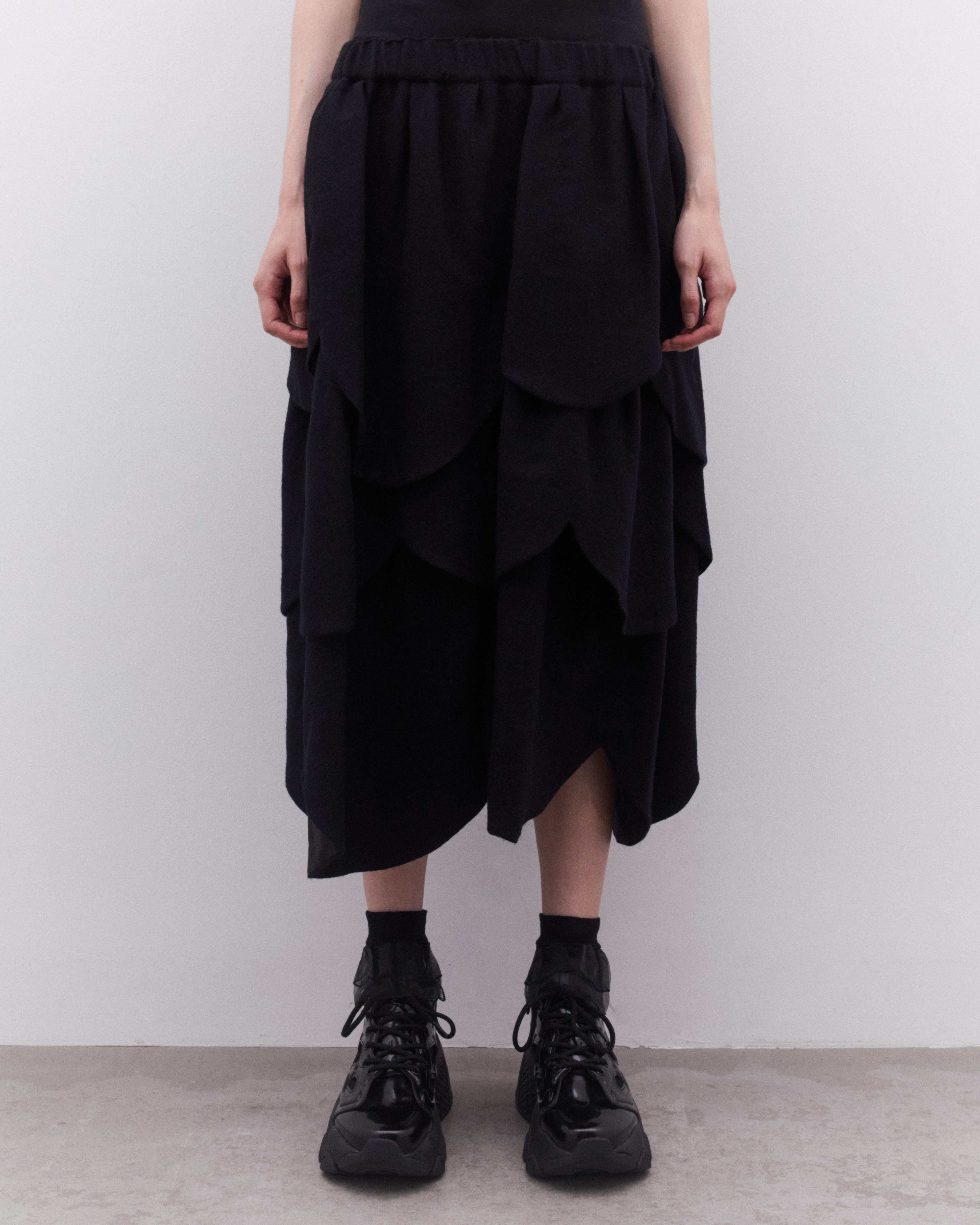 Noir Kei Ninomiya: Women's Petal Wool Skirt (Black) | Dover Street