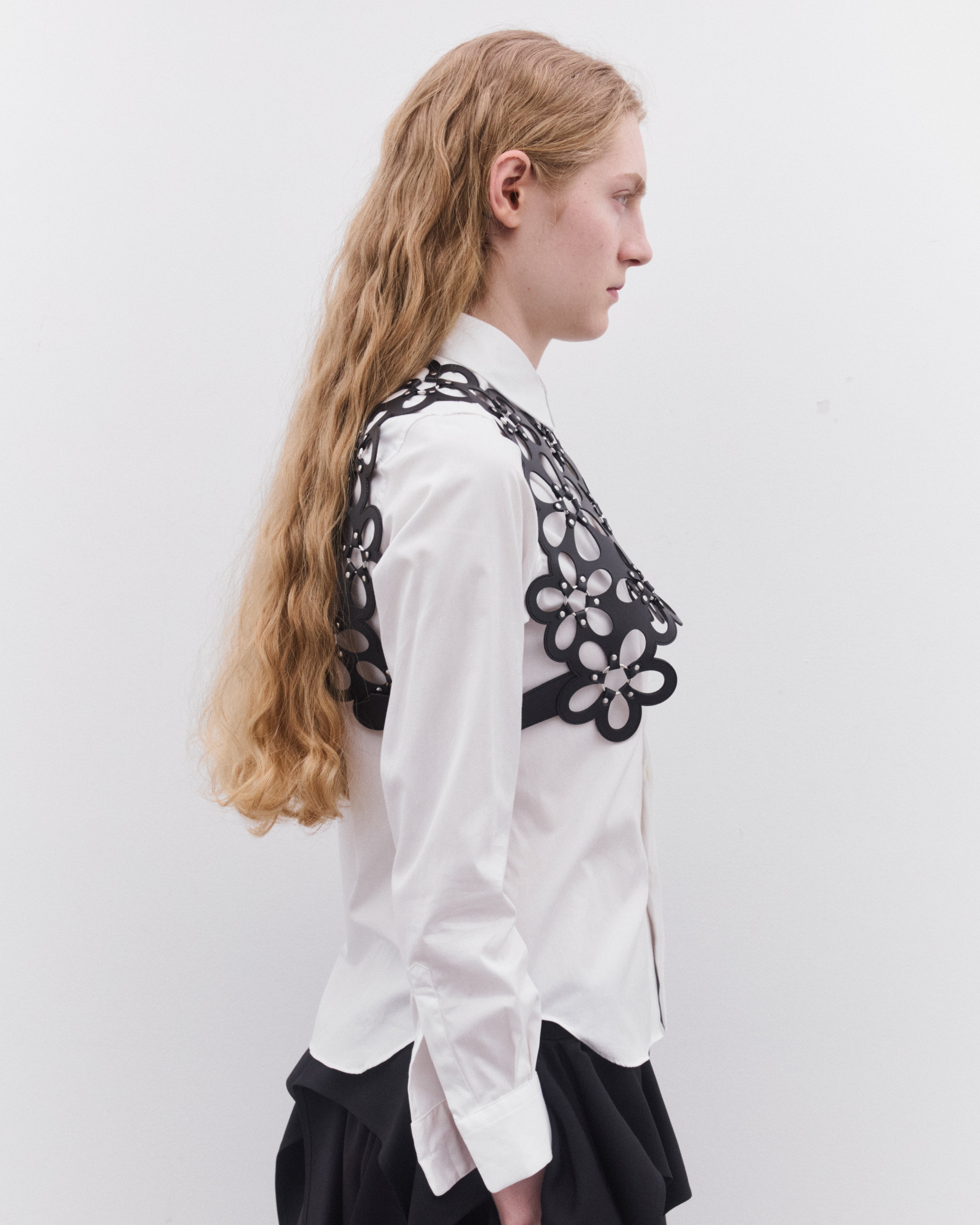 <noir kei ninomiya>フラワーハーネス noir kei ninomiya flower harness – mou by ACROPOLIS