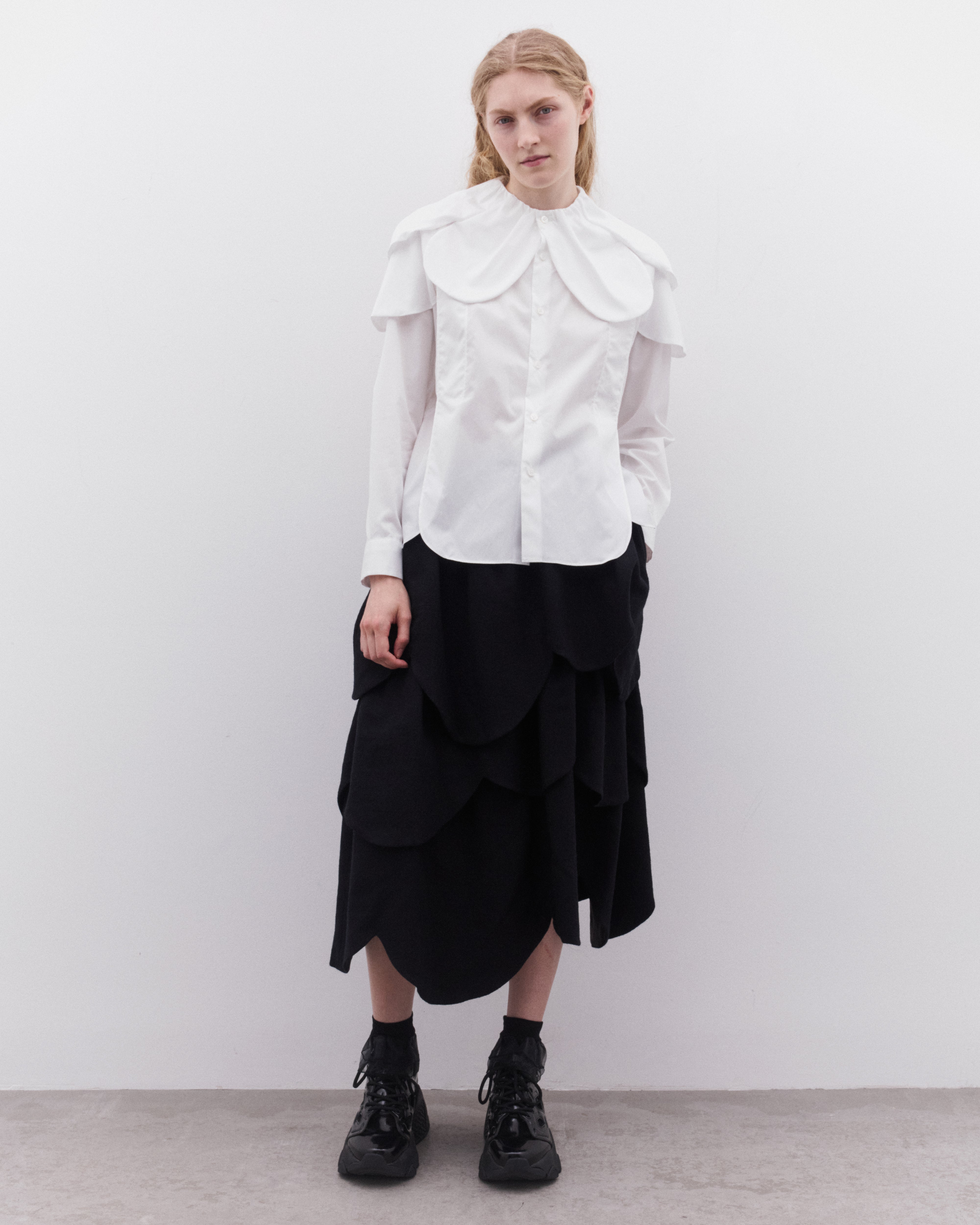 Noir Kei Ninomiya: Women's Petal Wool Skirt (Black) | Dover Street