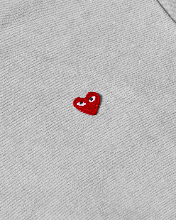 Play - Small Heart T-Shirt - (Grey)