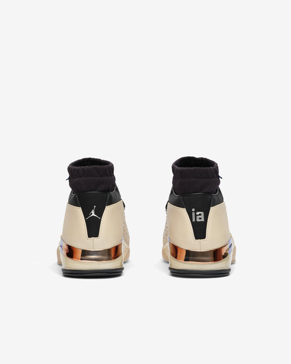 Nike - Men's Air Jordan 17 Retro Low - (Beach/Metallic Silver)