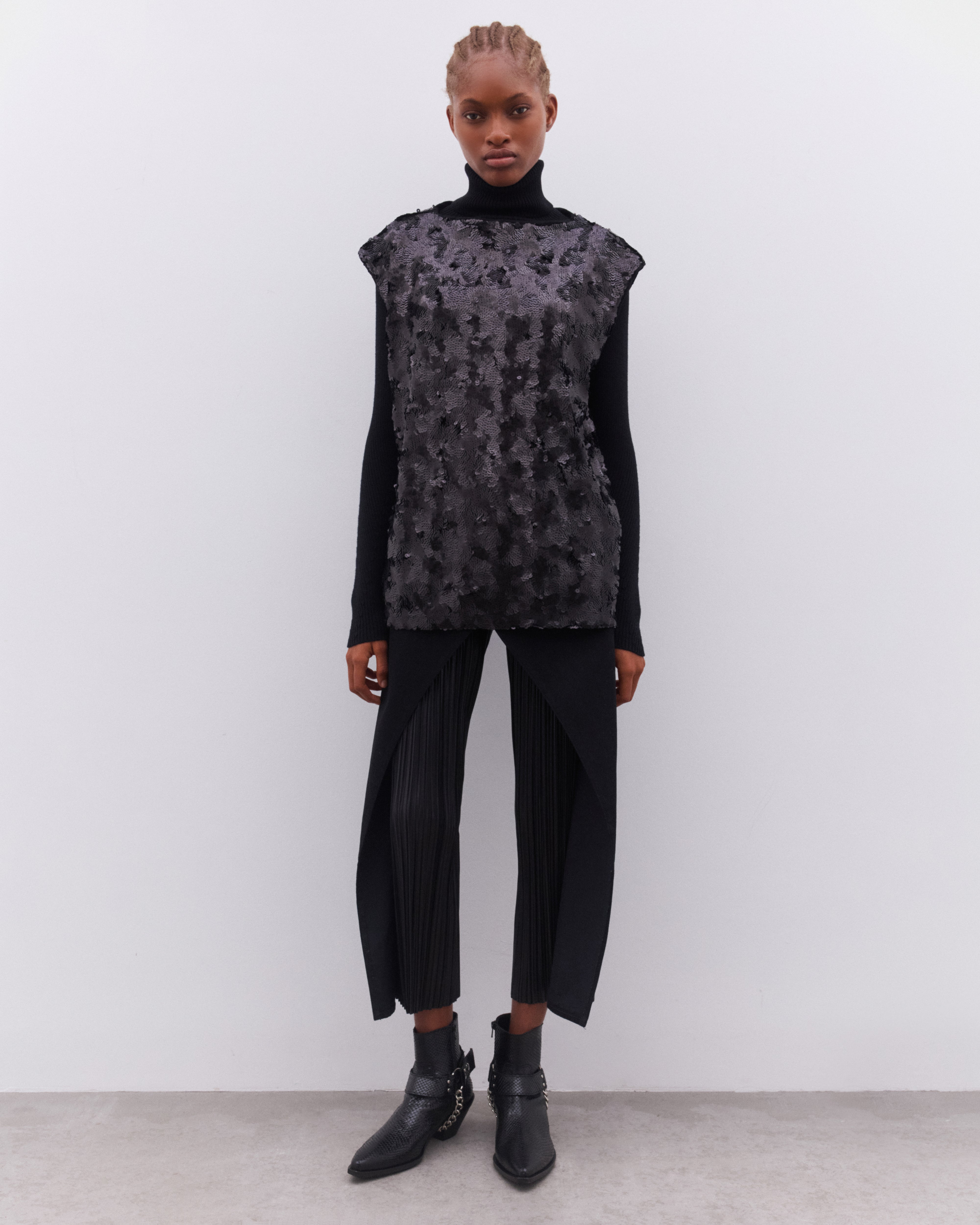 Junya Watanabe: Women's Levi's Pleated Trousers (Black) | Dover