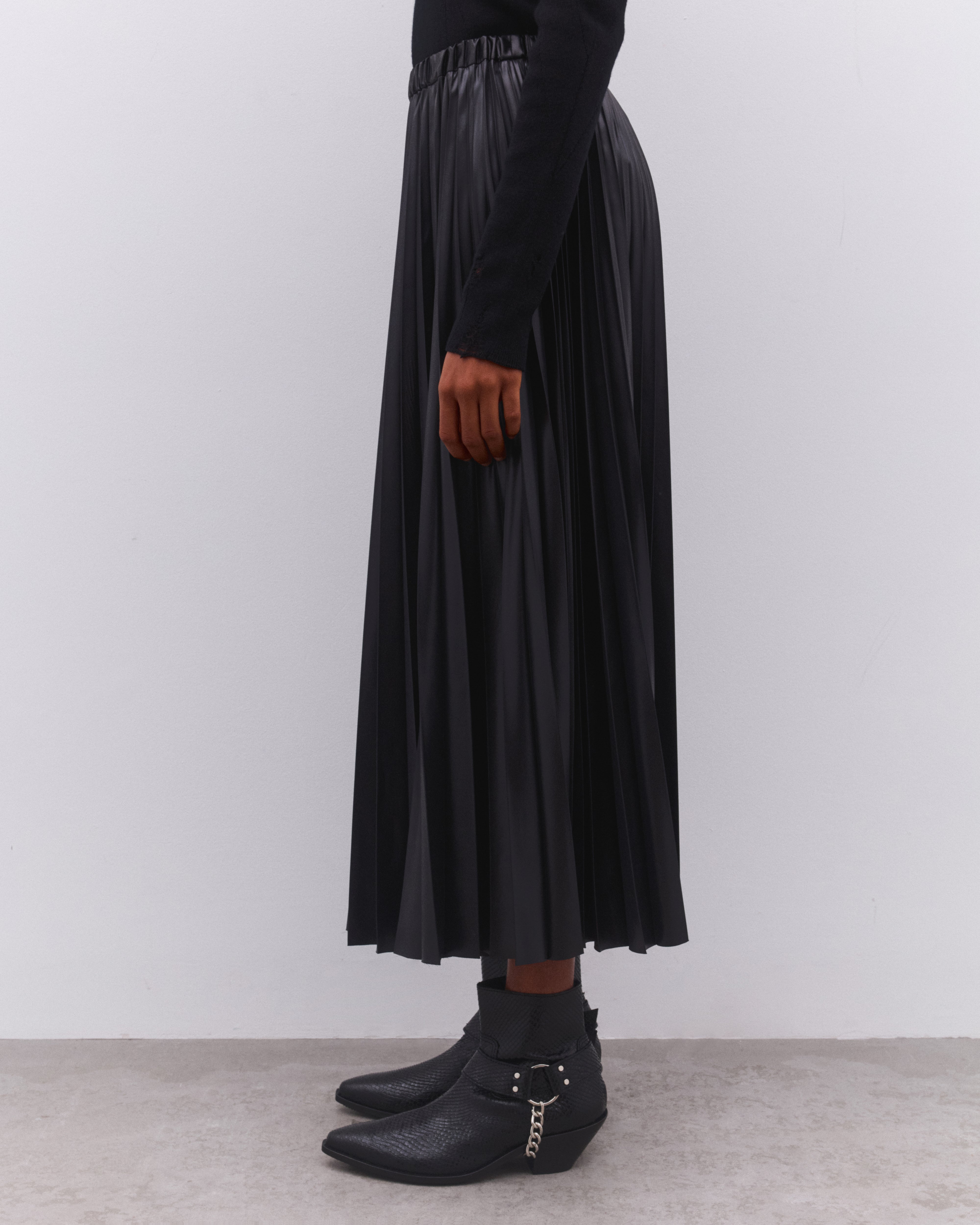 Junya Watanabe: Women's Pleated Skirt (Black) | DSML E-SHOP