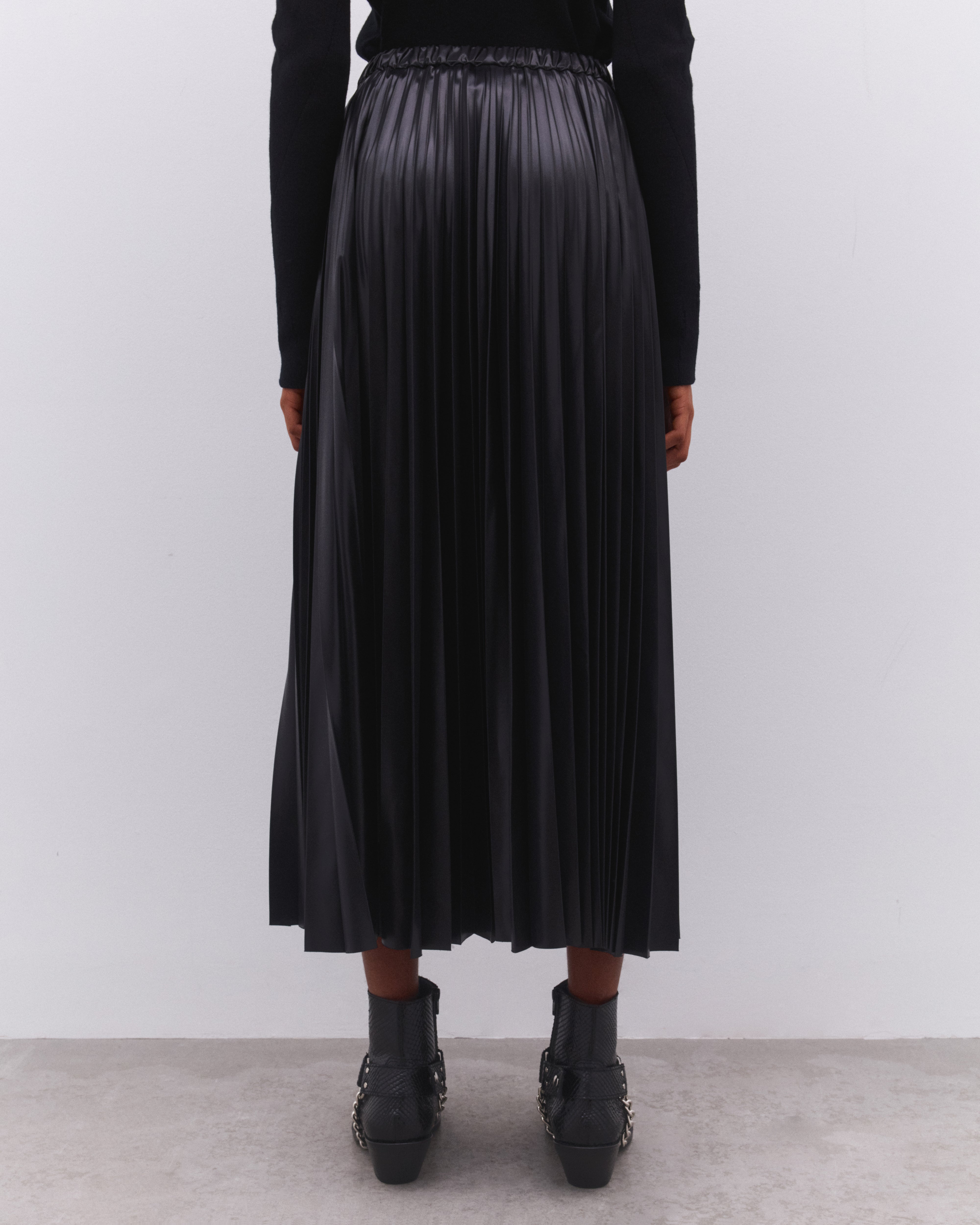 Junya Watanabe: Women's Pleated Skirt (Black) | DSML E-SHOP