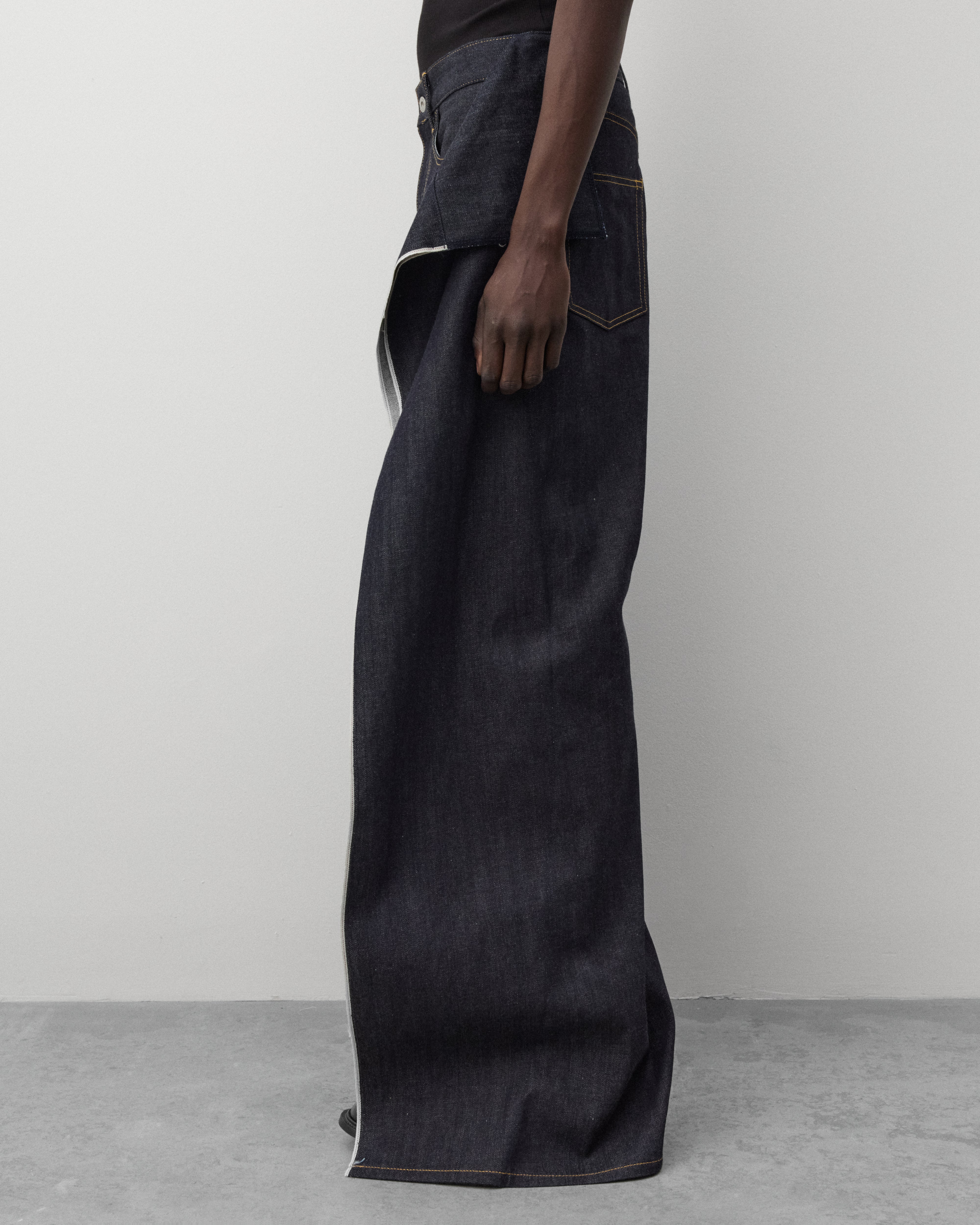 ガウチョパンツ Sサイズ JUNYA WATANABE Junya Watanabe: Women's Pleated Cuffed Trousers (Black) | Dover