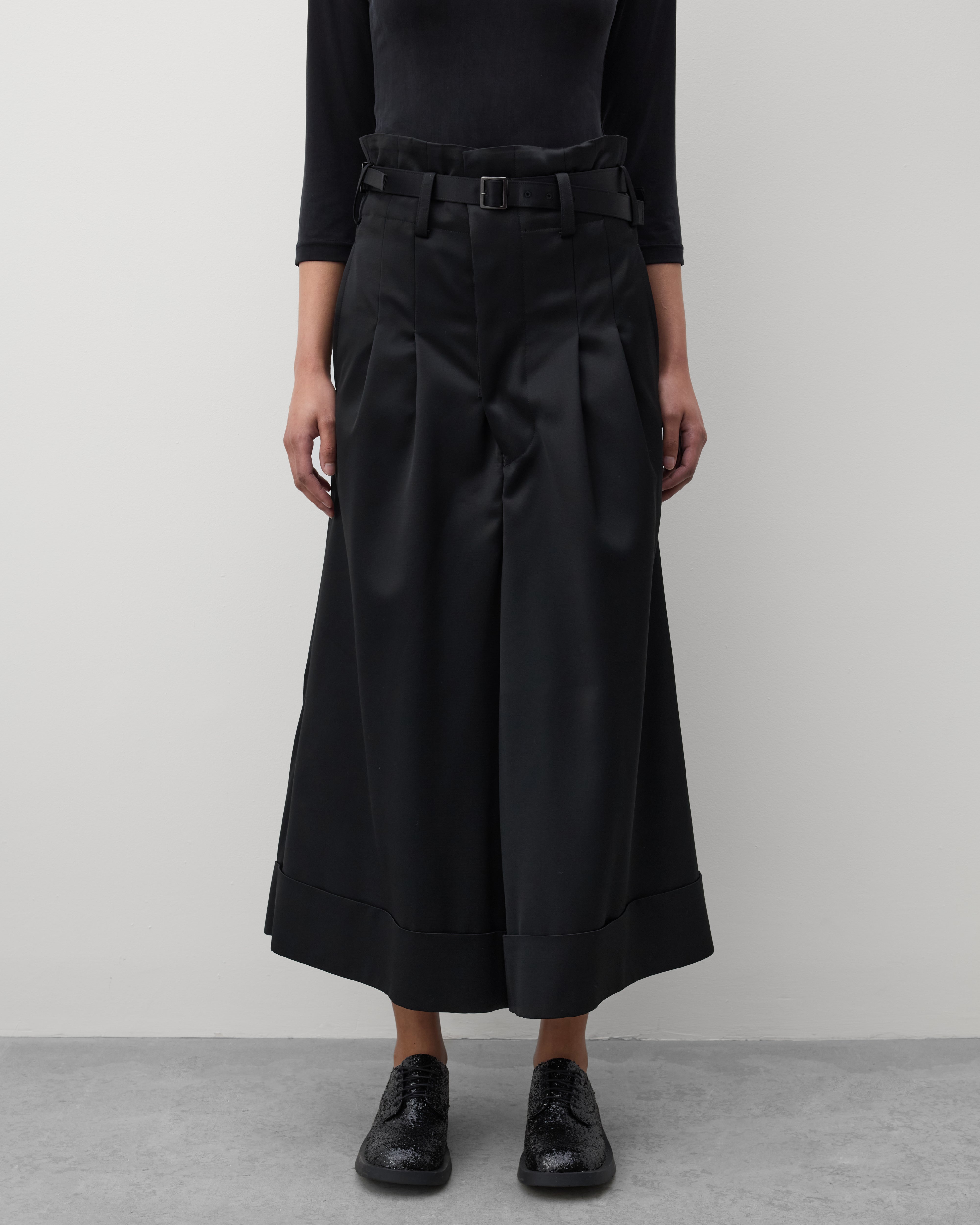 ガウチョパンツ Sサイズ JUNYA WATANABE Junya Watanabe: Women's Pleated Cuffed Trousers (Black) | Dover
