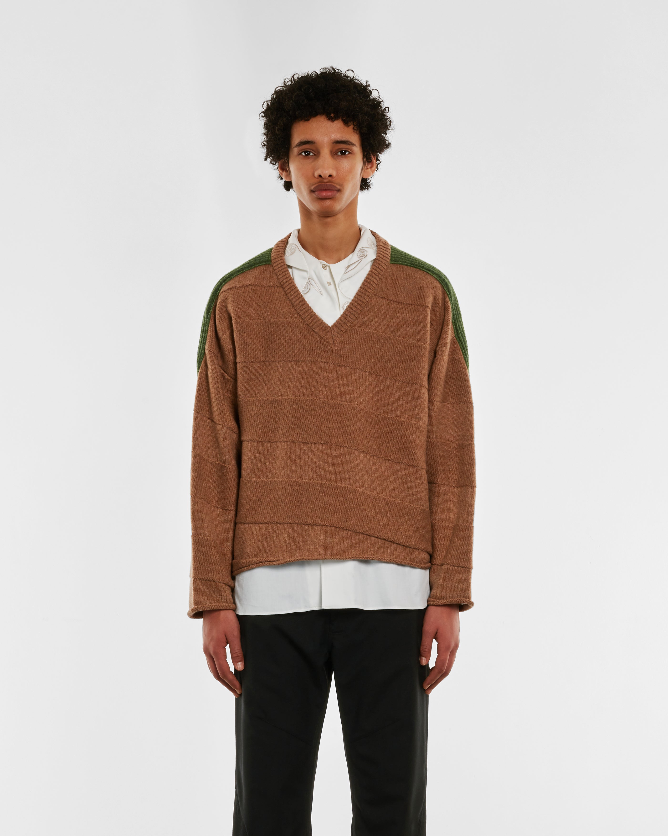 Kiko Kostadinov - Men's Delian V-Neck Jumper - (Almond)