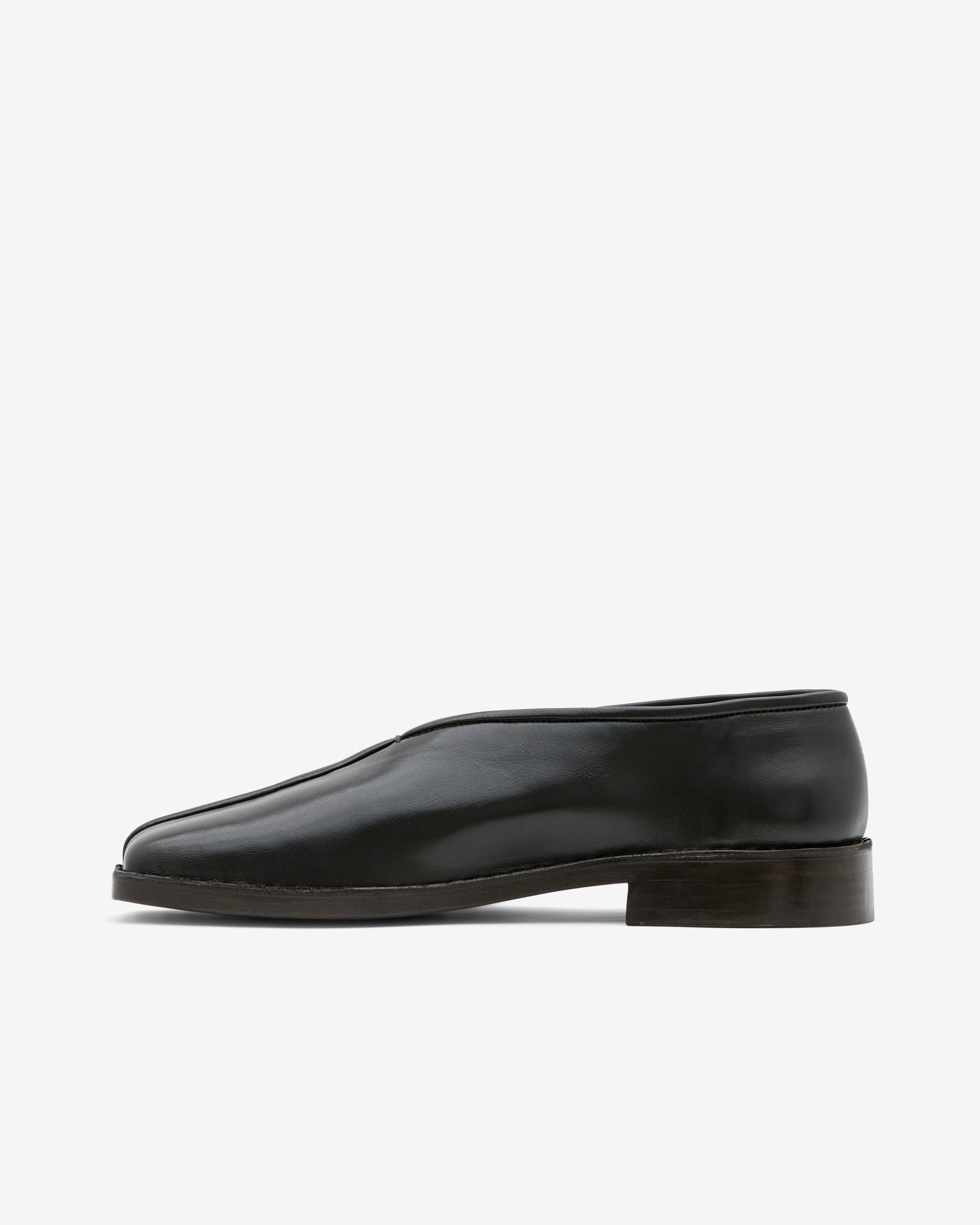Lemaire: Men's Flat Piped Slippers (Dark Brown) | Dover Street