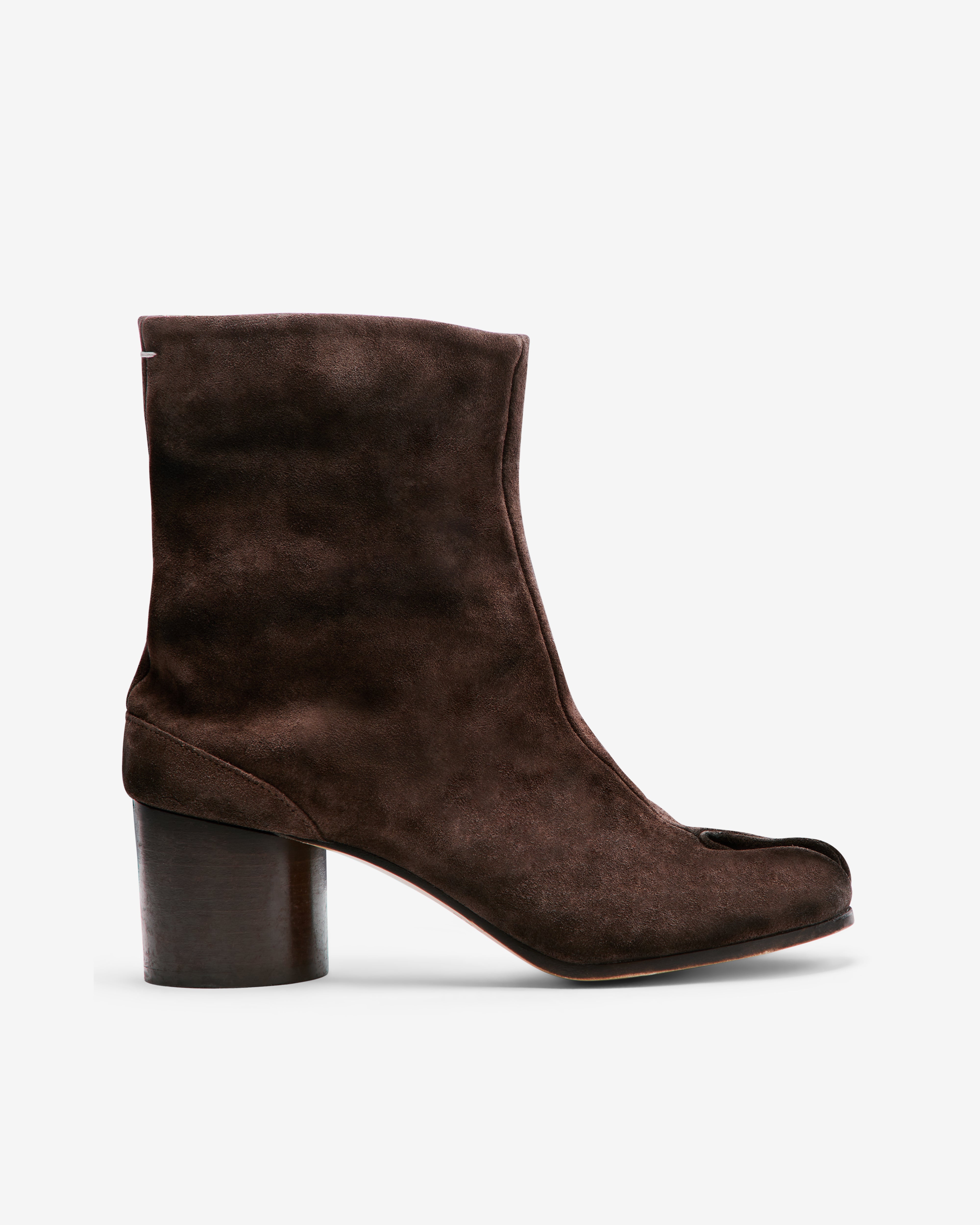 Maison margiela tabi leather best sale ankle boots