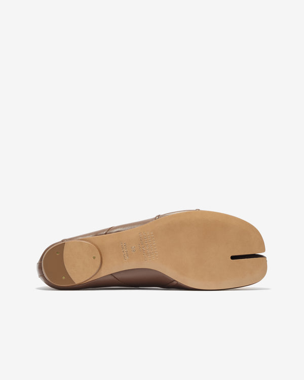 Maison Margiela - Women’s Tabi Elastic Band Ballerina - (Warm Brown)