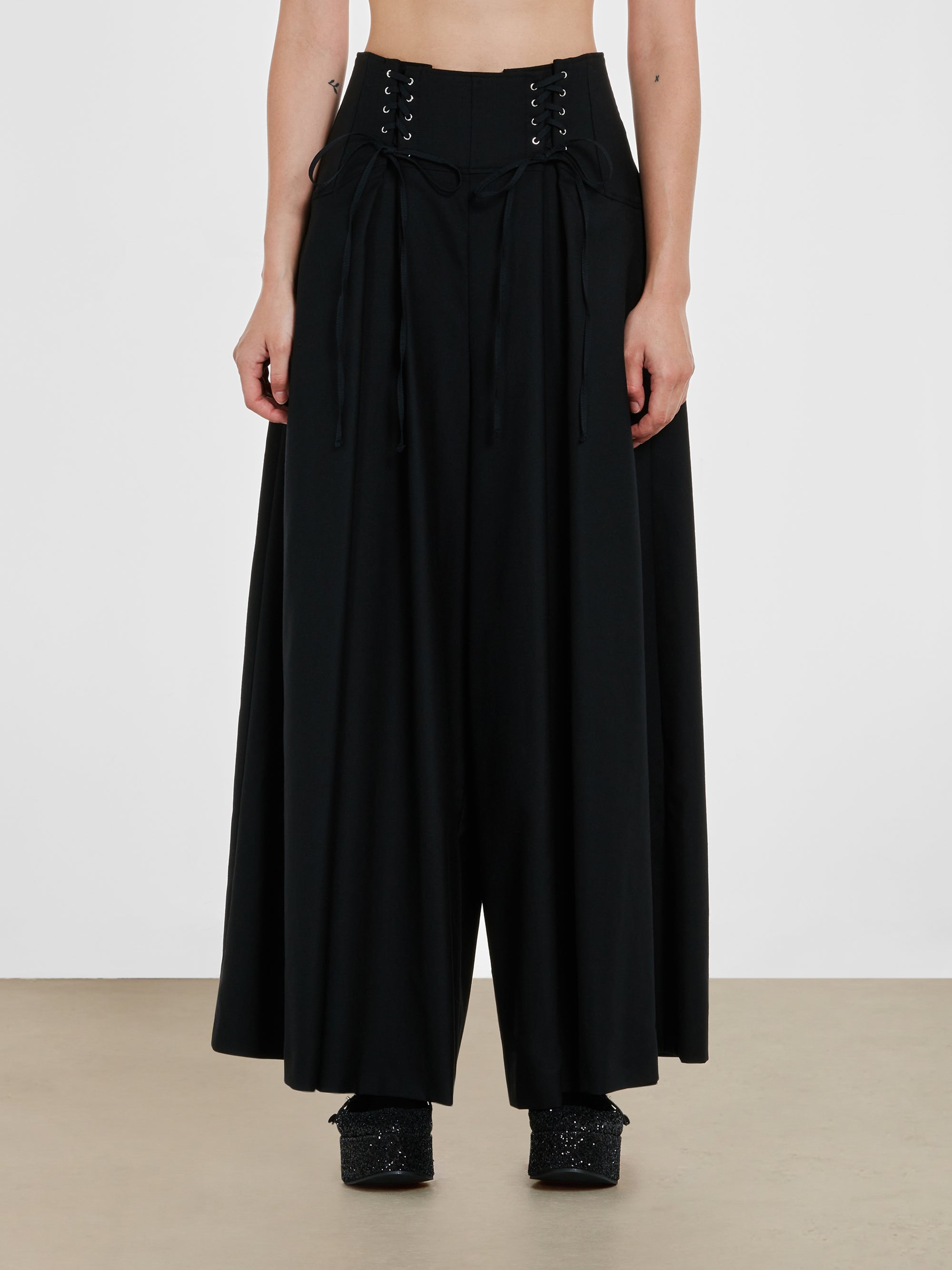 Noir Kei Ninomiya - Women’s Wool Gabardine Pants - (Black) view 1