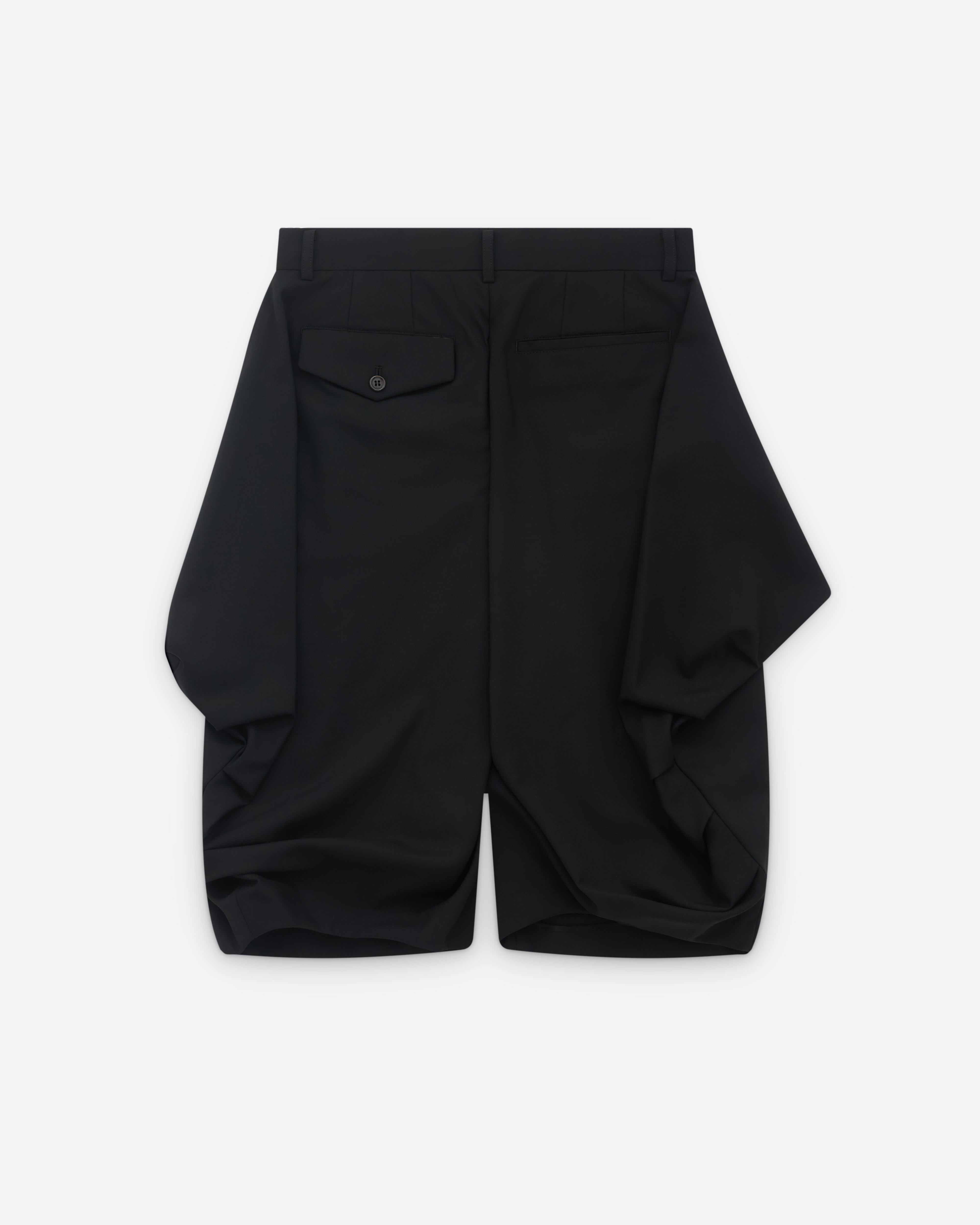 Noir Kei Ninomiya: Women's Pleated Shorts (Black) | Dover Street
