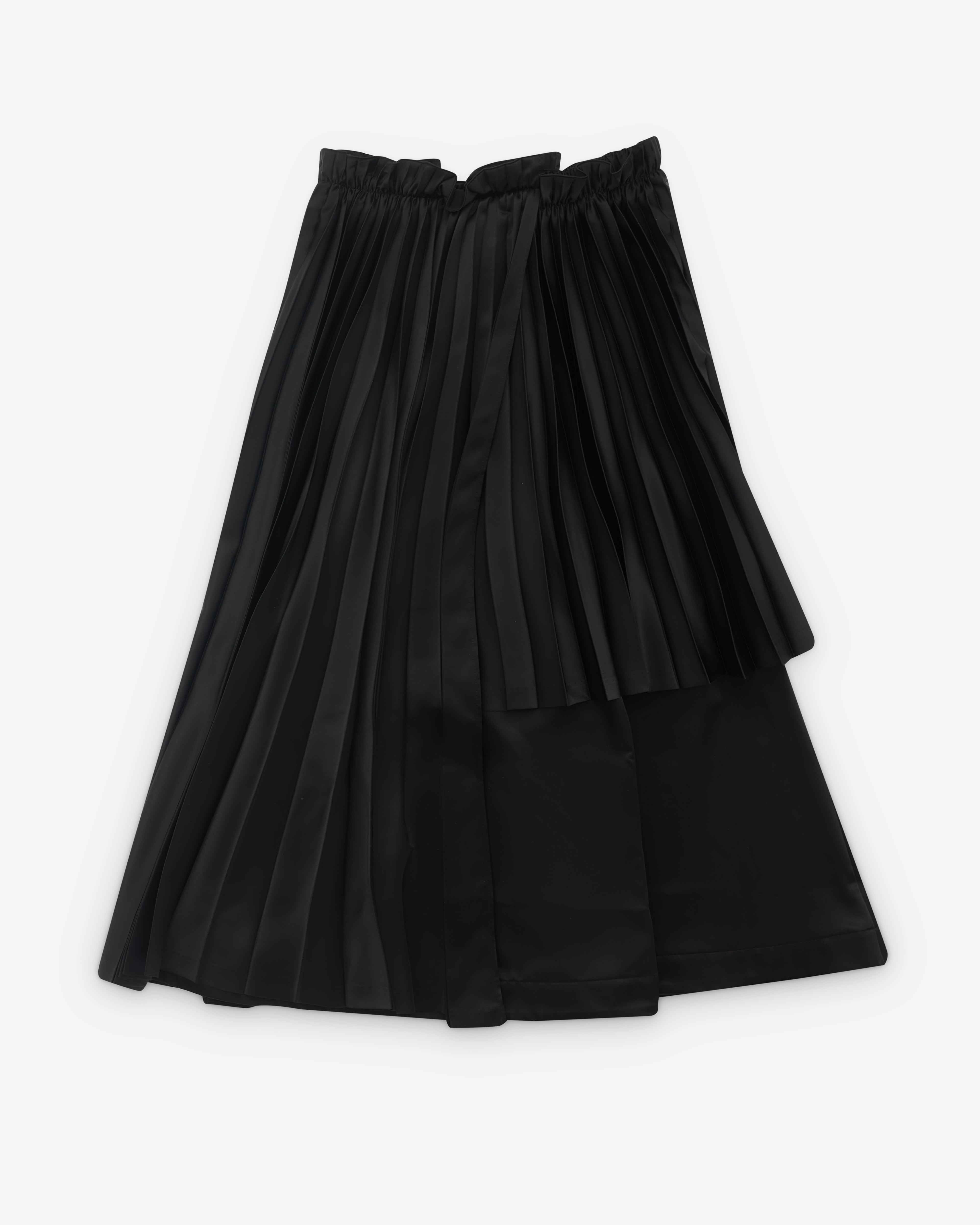 Noir Kei Ninomiya: Women's Asymmetric Pleated Skirt (Black) | DSML