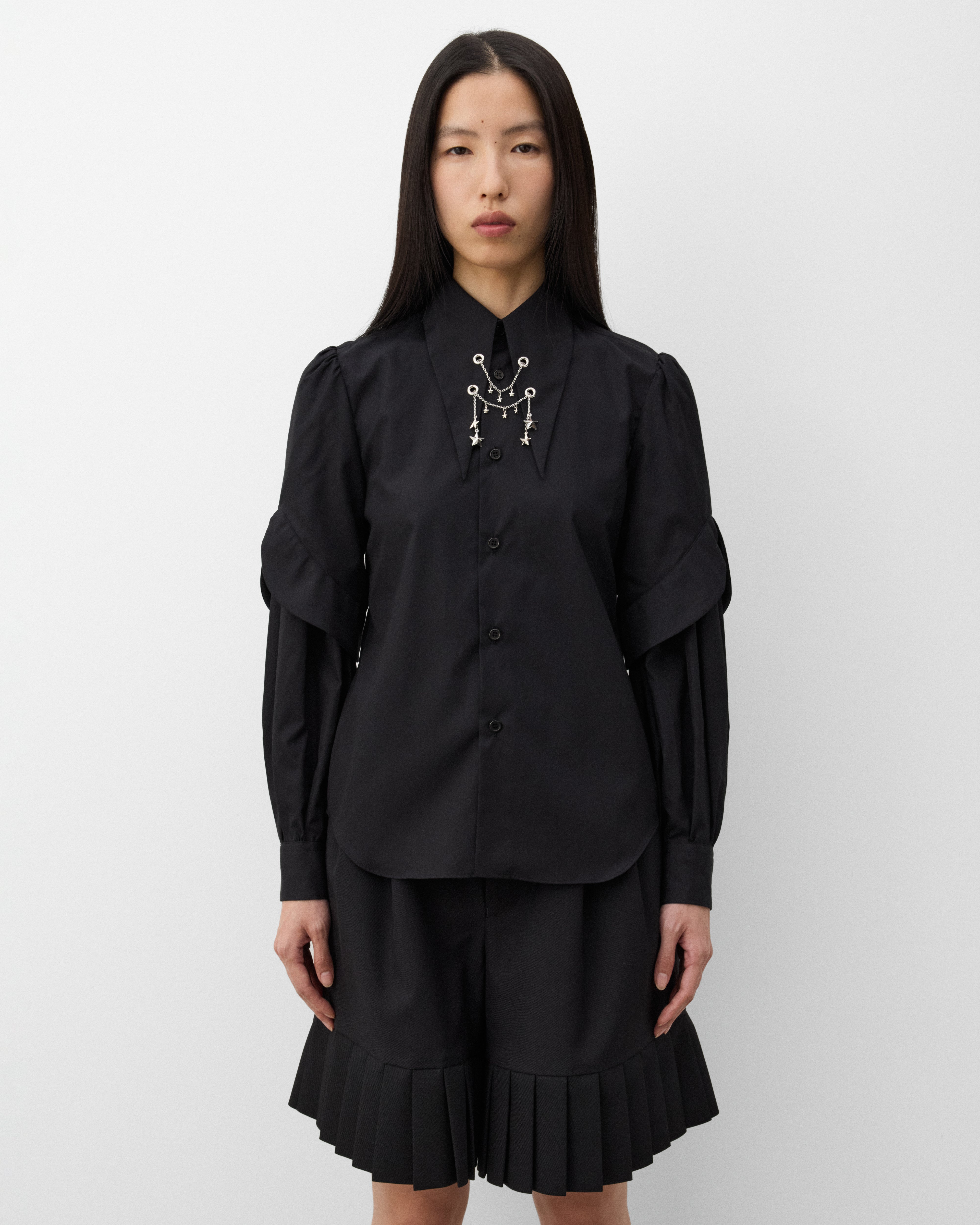 Noir Kei Ninomiya: Women's Star Chain Shirt (Black) | Dover Street