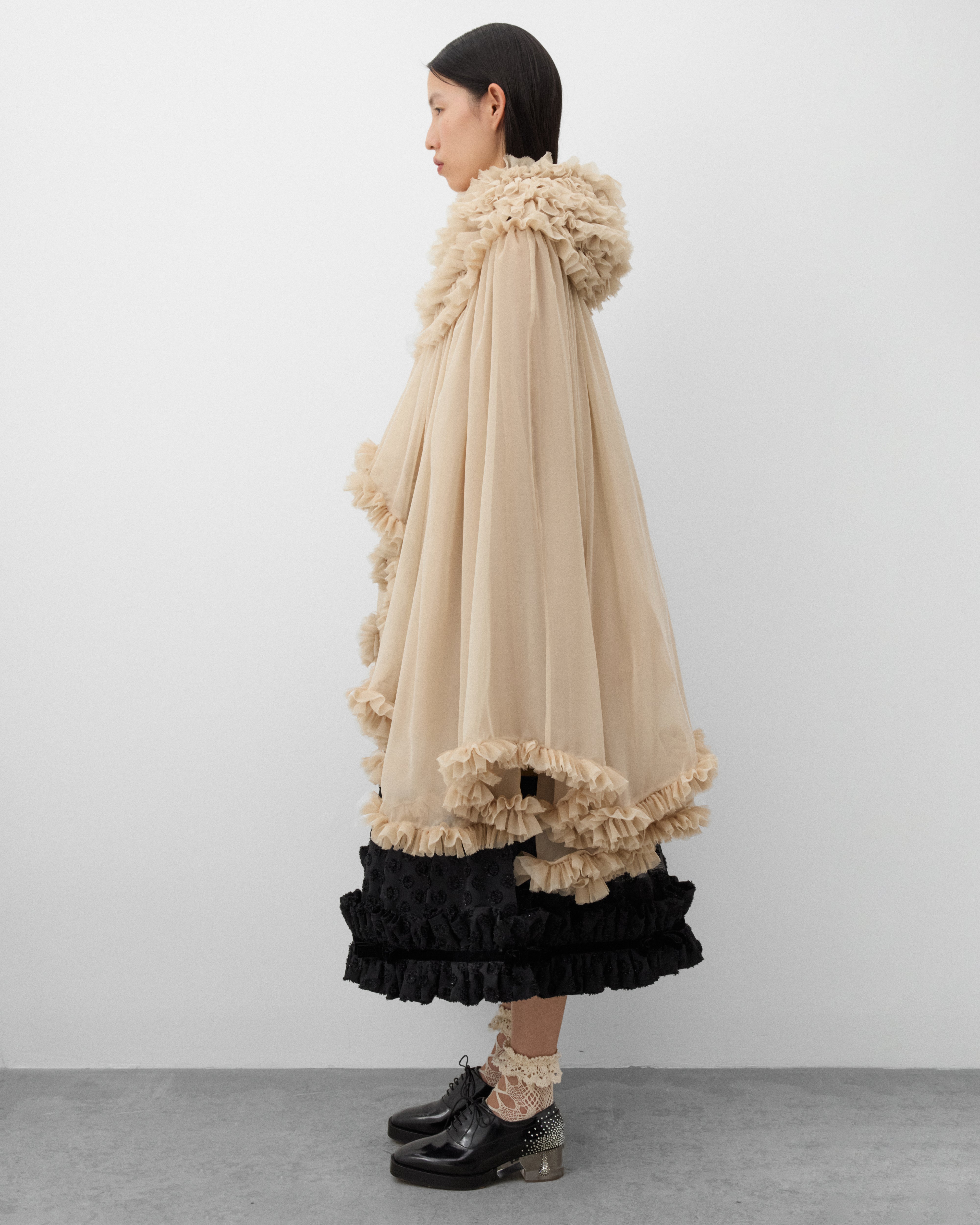 Noir Kei Ninomiya: Women's Georgette Jacket (Beige) | Dover Street