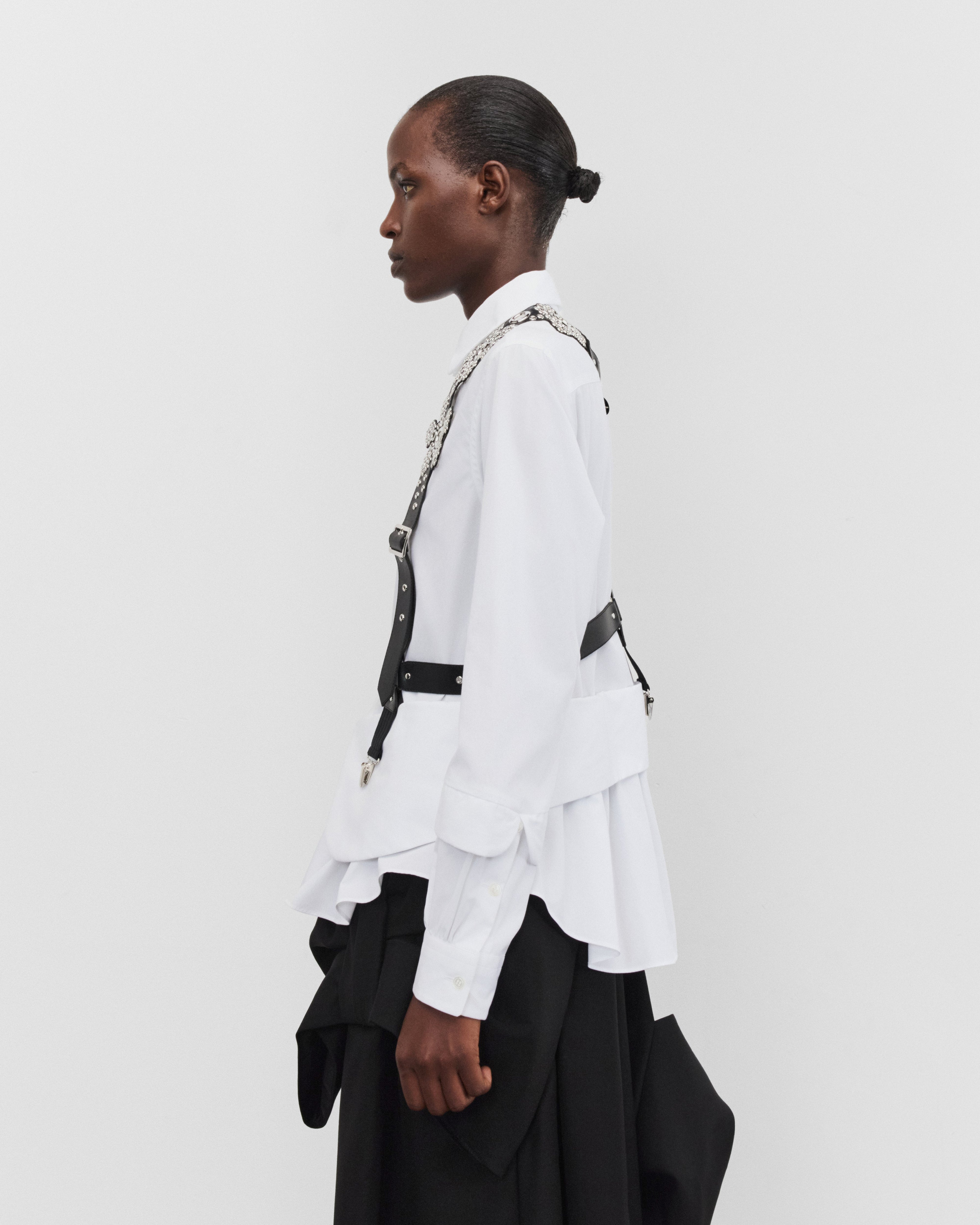 Noir Kei Ninomiya: Women's Floral Suspender Vest (Black) | Dover