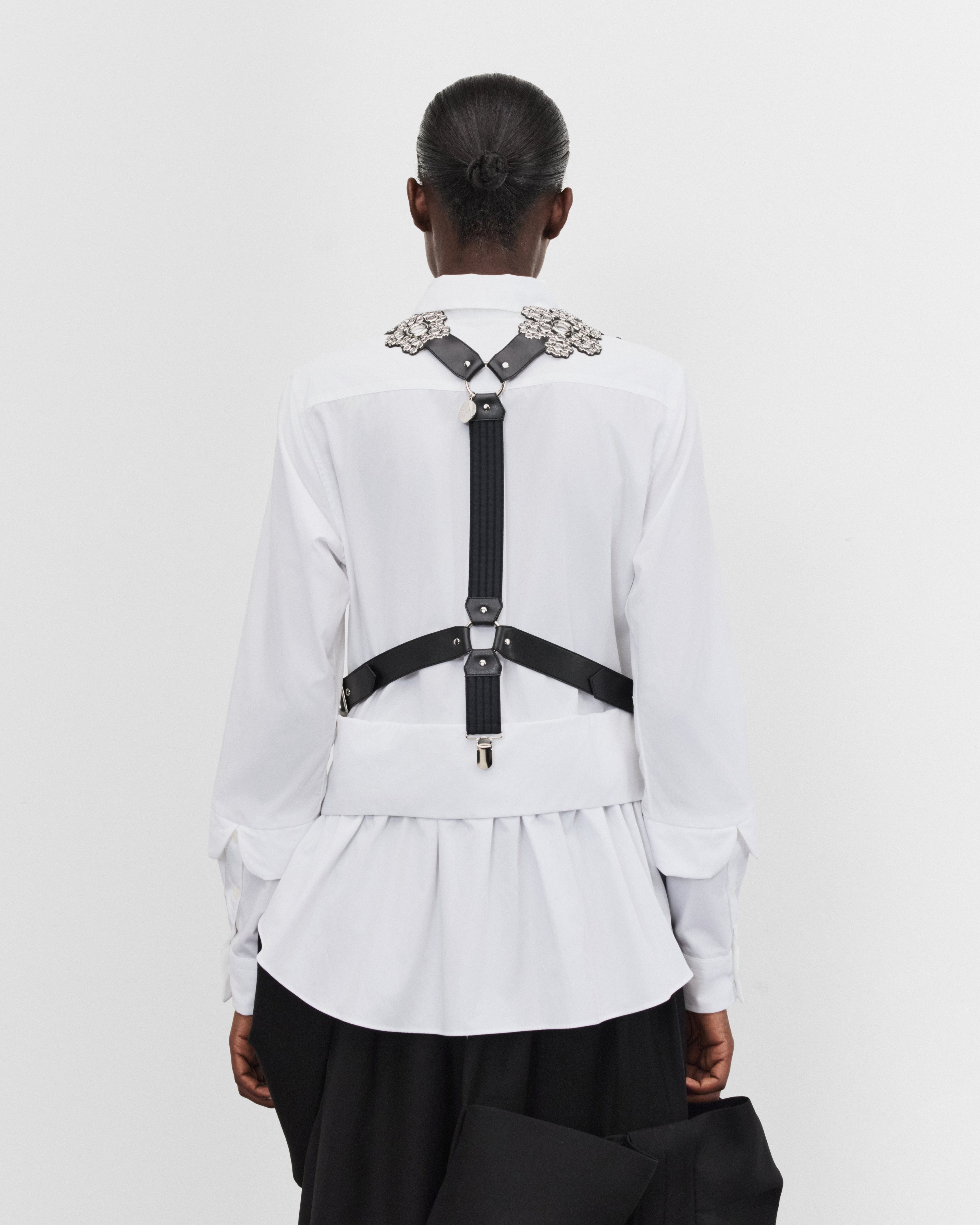 Noir Kei Ninomiya: Women's Floral Suspender Vest (Black) | Dover