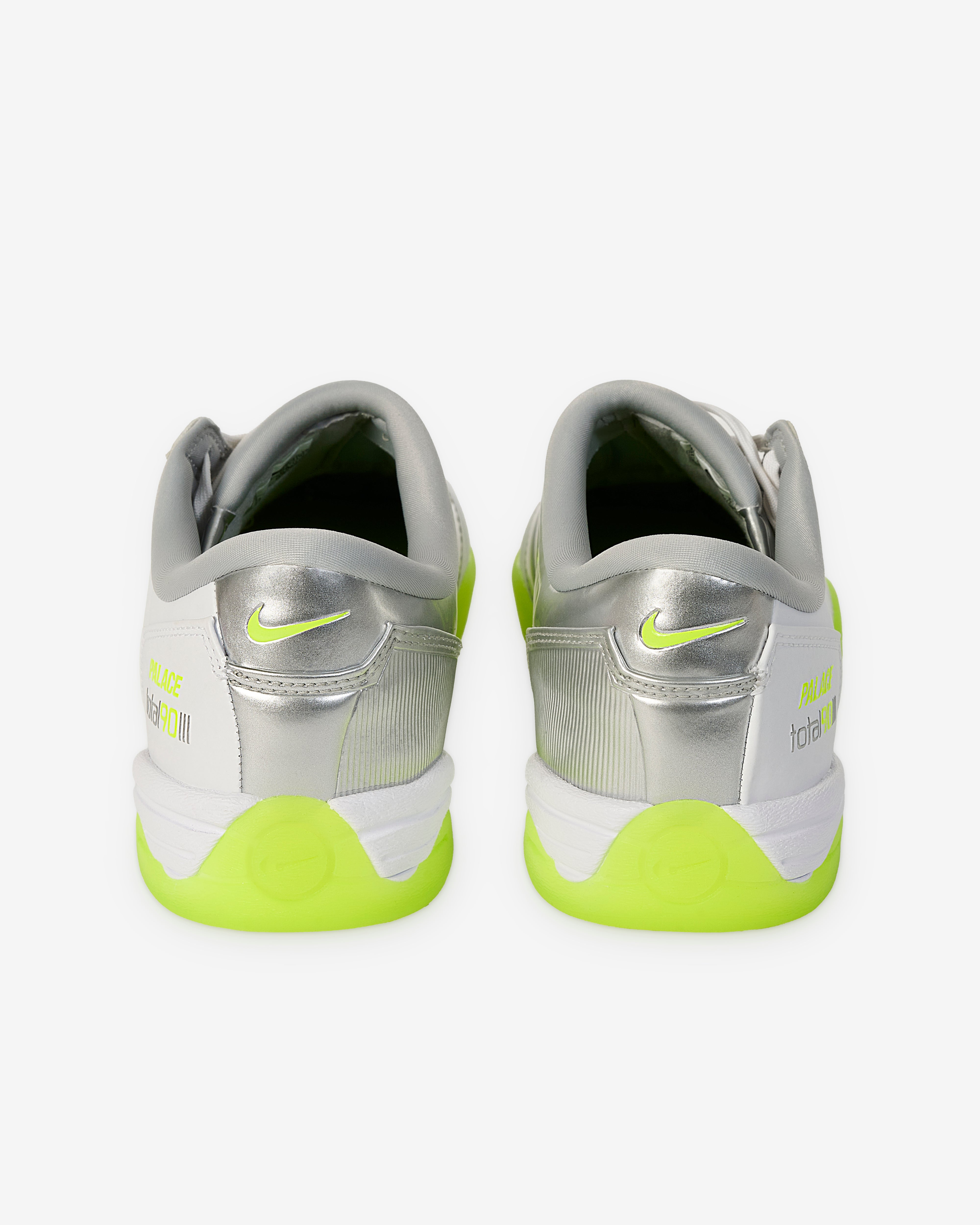 Palace: Men's Palace Nike Total P90 III Astro (White/Silver